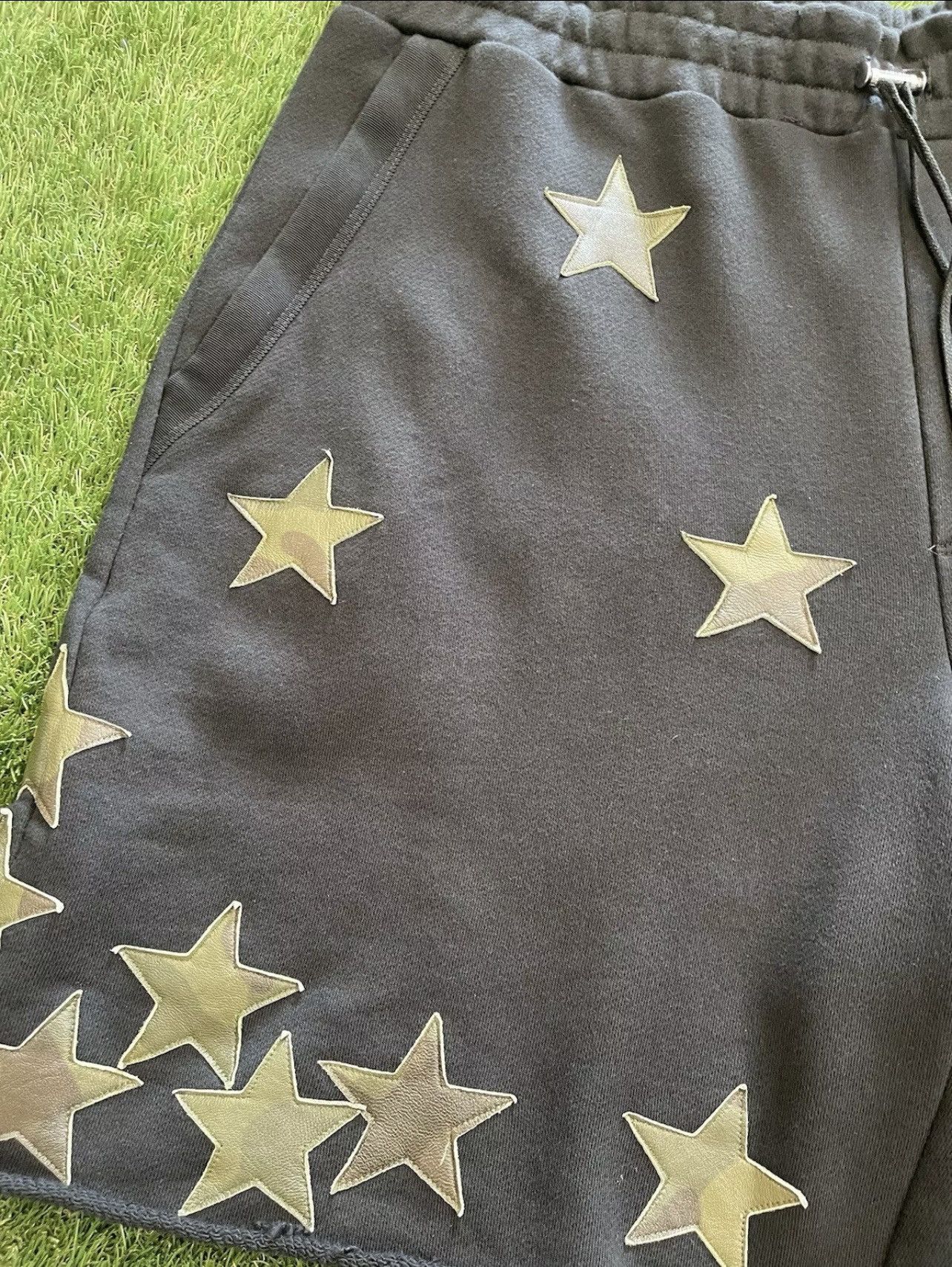 Amiri Size XXL - Amiri Chemist Black Camo Leather Patch Star Short Size US 40 / EU 56 - 5 Thumbnail