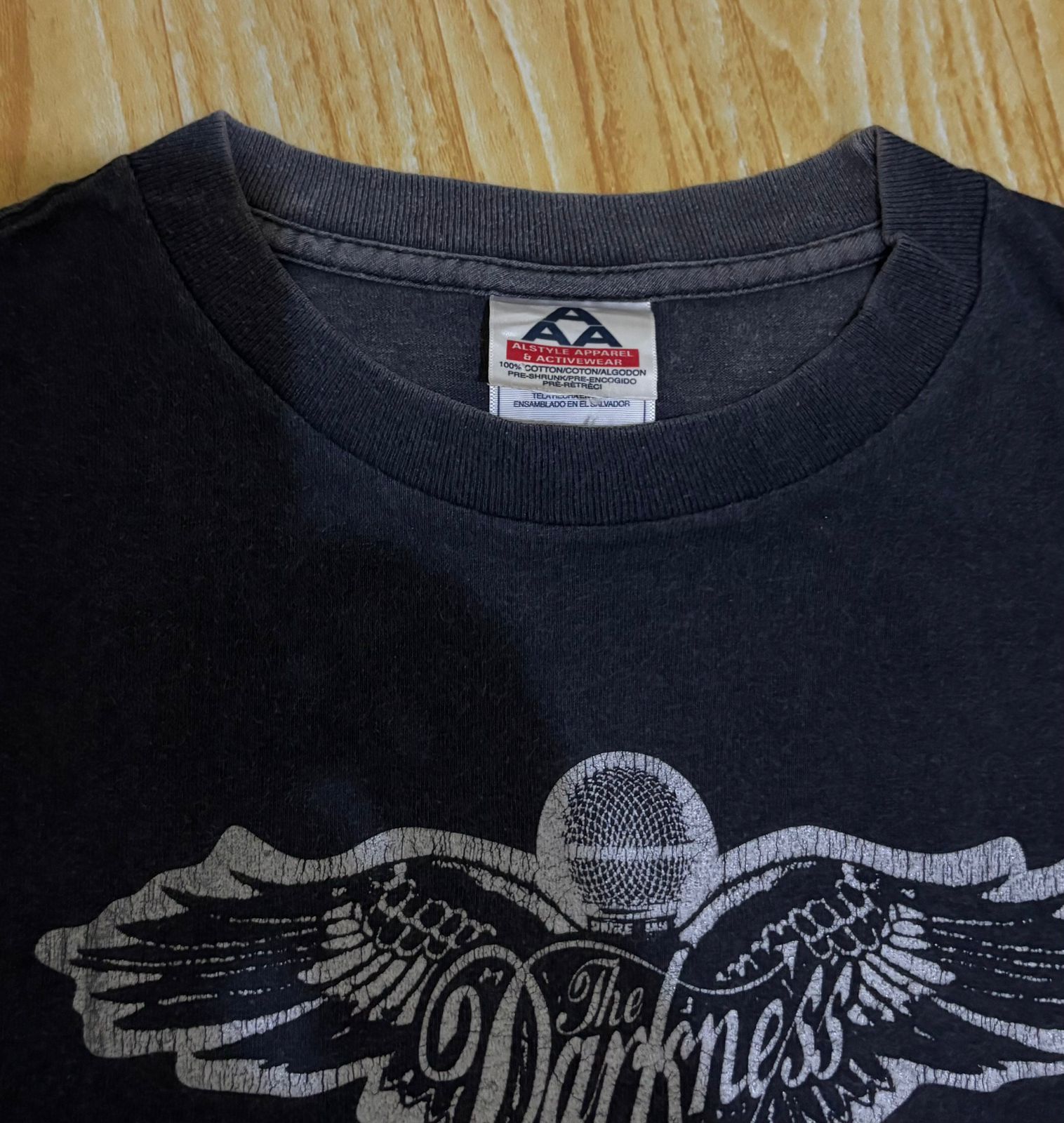 Band Tees Vintage The Darkness band shirt Queen, The Sweet, Wolfmother Size US M / EU 48-50 / 2 - 3 Thumbnail