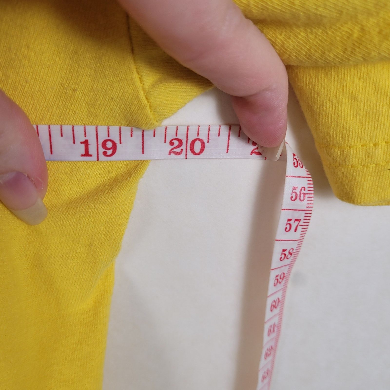 Obey Obey mens yellow king lion graphic short sleeved t-shirt Size US M / EU 48-50 / 2 - 5 Thumbnail