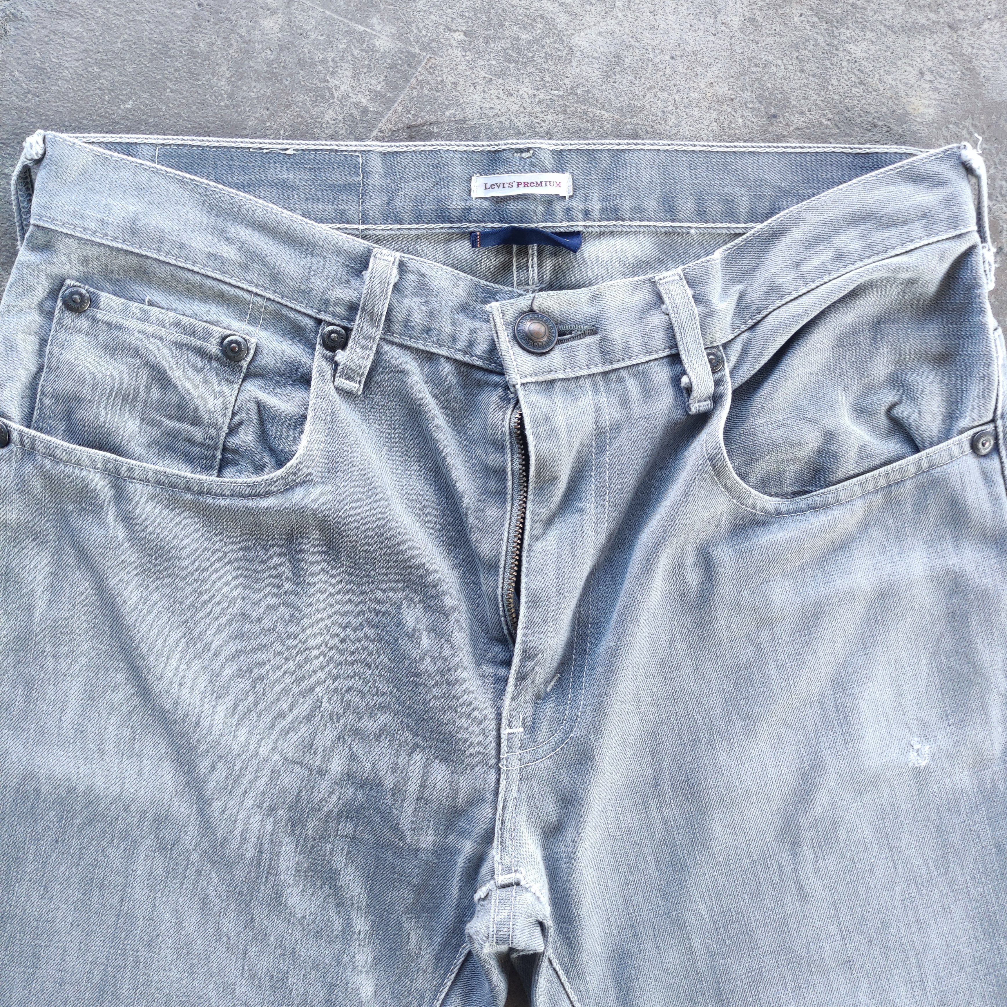 Levi's Vintage Levi's 611 Brand Straight Cut Jeans Faded Pants Size US 34 / EU 50 - 3 Thumbnail