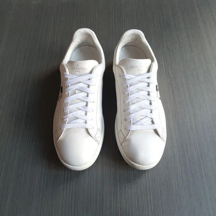 Louis Vuitton Louis Vuitton Low-Top Fashion Sneakers for Men -2508 Size US 8 / EU 41 - 1 Thumbnail