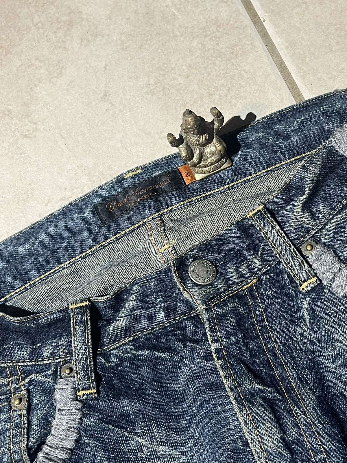 Jun Takahashi × Undercover Undercover AW06 Guru Bug denim Size US 32 / EU 48 - 4 Thumbnail
