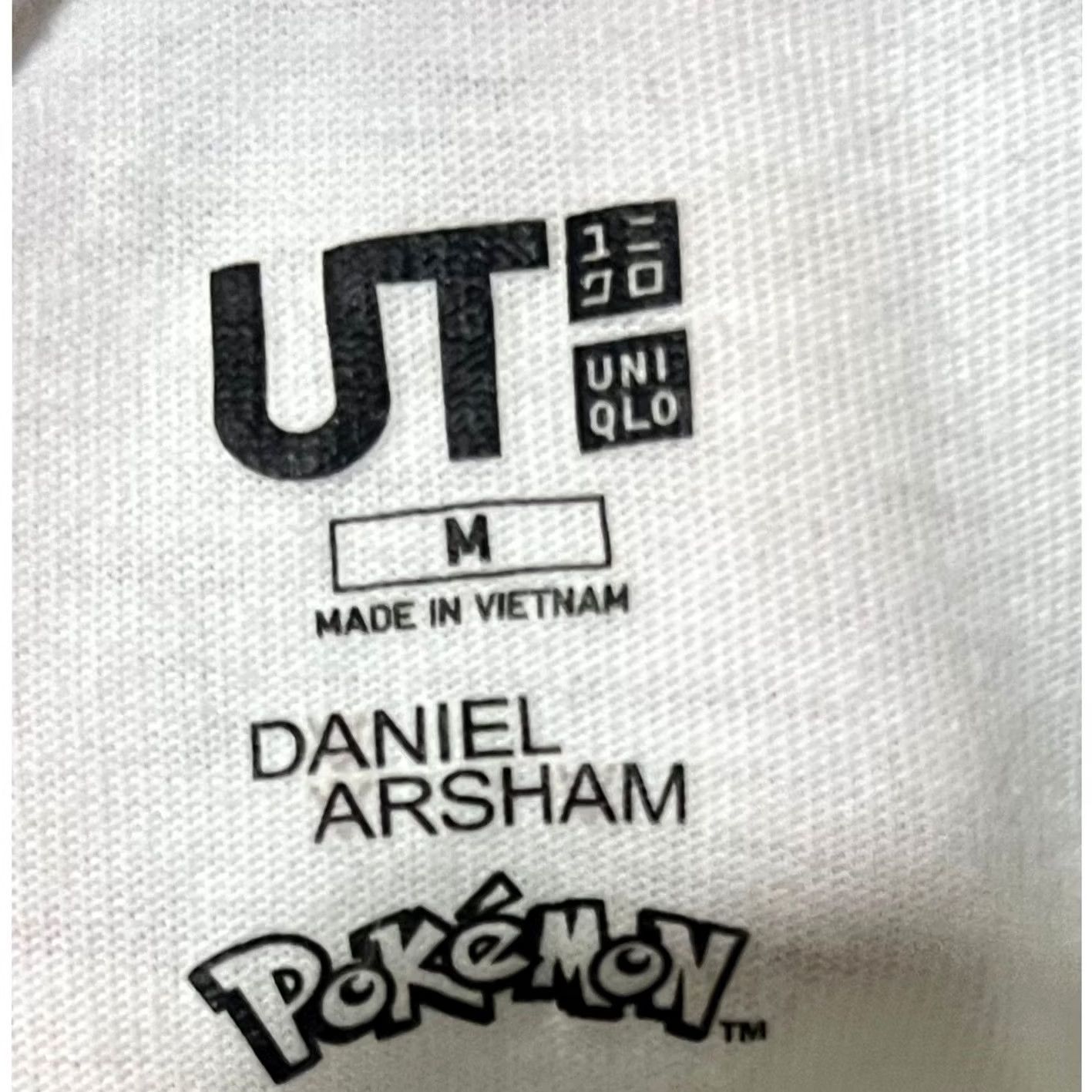 Uniqlo Uniqlo UT Women’s Jigglypuff Daniel Arsham X Pokemon Short Sleeve White Size M Shirt Womens Japan Black Cat? Size 32" / US 10 / IT 46 - 4 Thumbnail