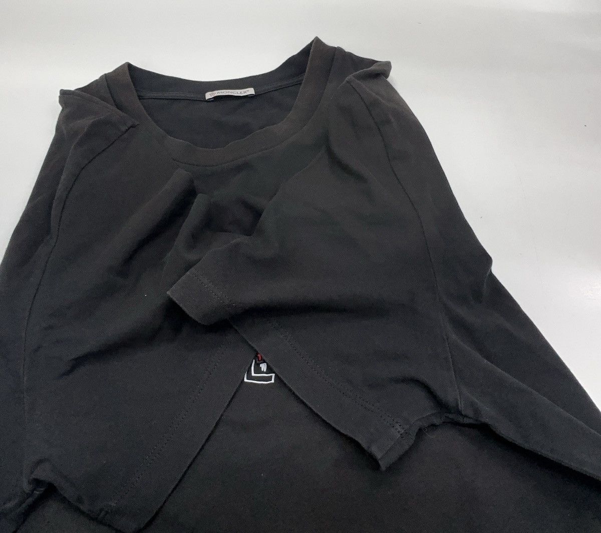 Moncler MONCLER / SS22 SS T-Shirt Size US M / EU 48-50 / 2 - 7 Thumbnail