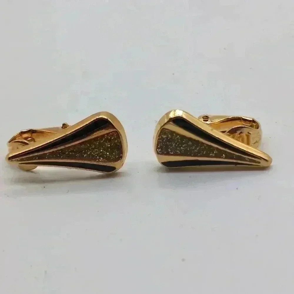Vintage Art Deco Black Enamel and Glittery Gold clip on Earrings Es Size ONE SIZE - 2 Thumbnail