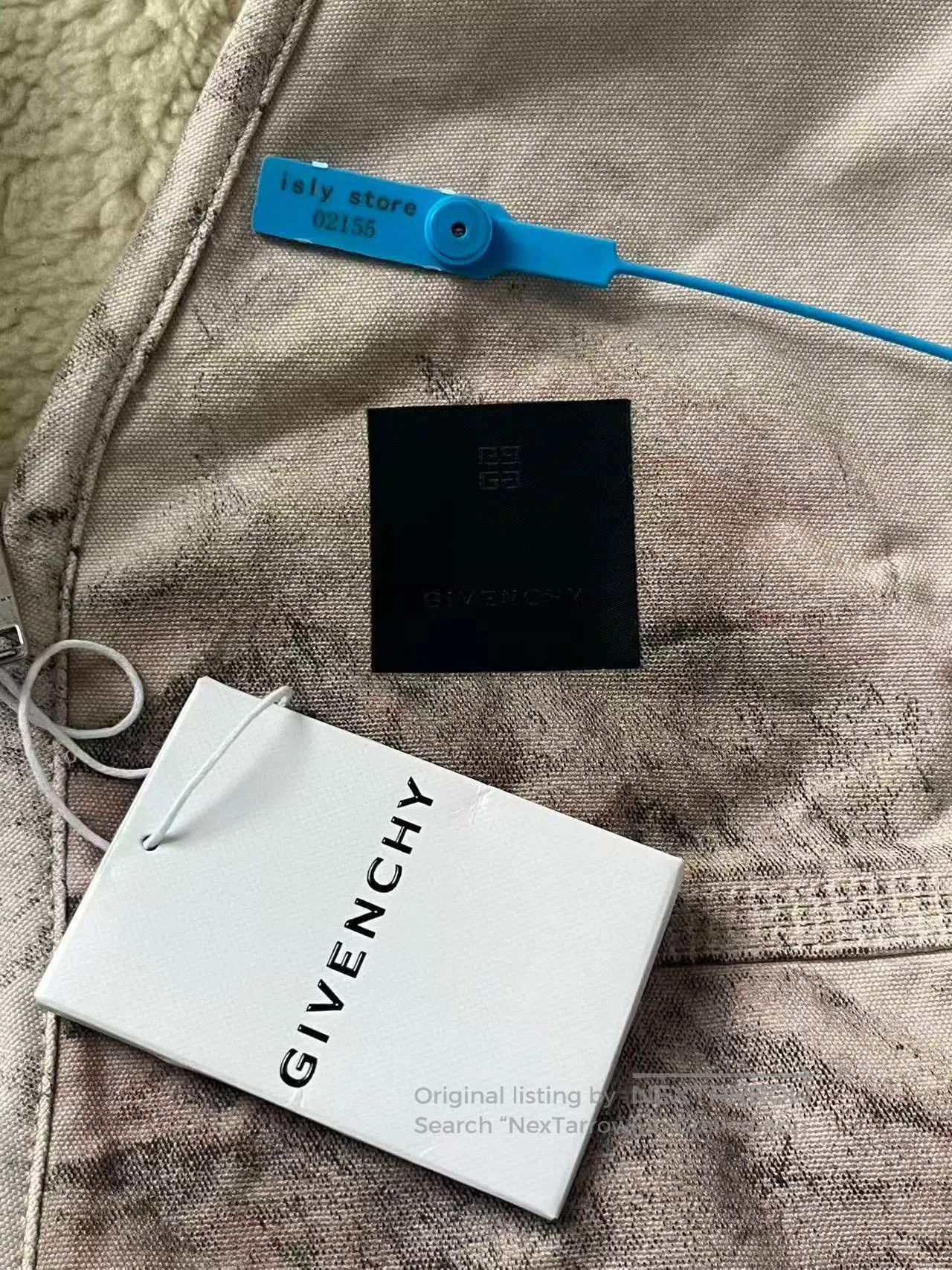 Givenchy Givenchy Men's V-Neck Zip Reversible Vest. Size US M / EU 48-50 / 2 - 5 Thumbnail