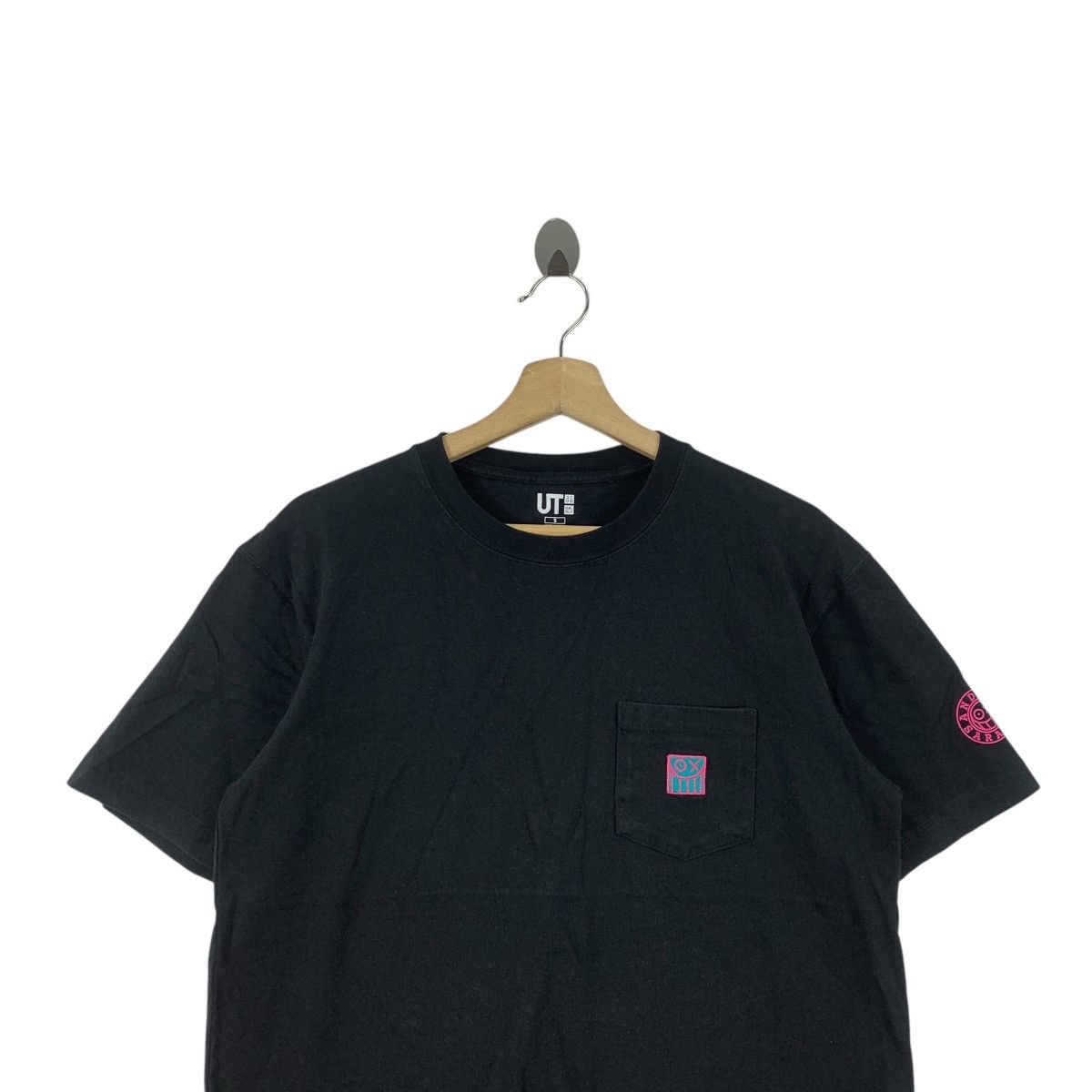 Uniqlo UNIQLO x ANDRE SARAIVA Artist Collection Pocket Tee Shirt Size US S / EU 44-46 / 1 - 2 Thumbnail