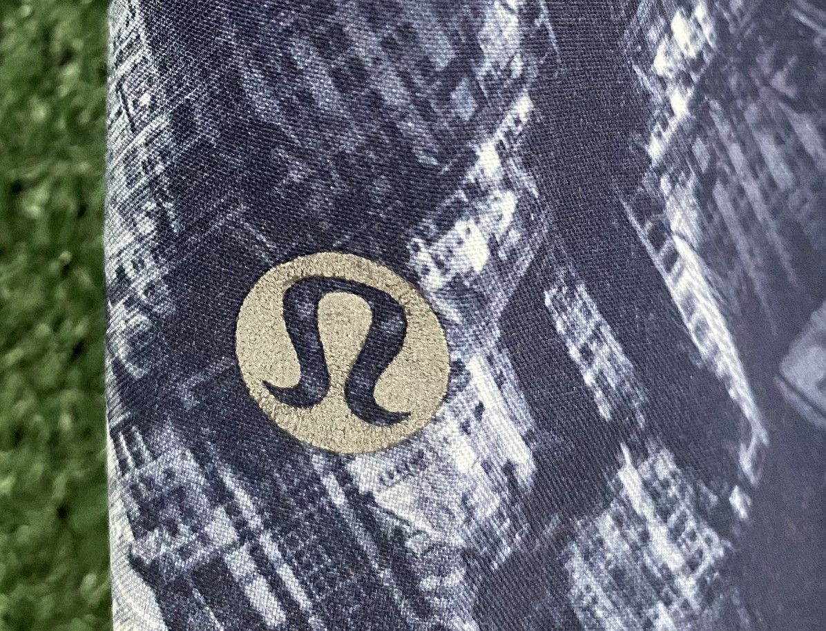 Lululemon Lululemon Core City Downtown Cityscape Unlined 11" Shorts Size US 37 - 9 Thumbnail