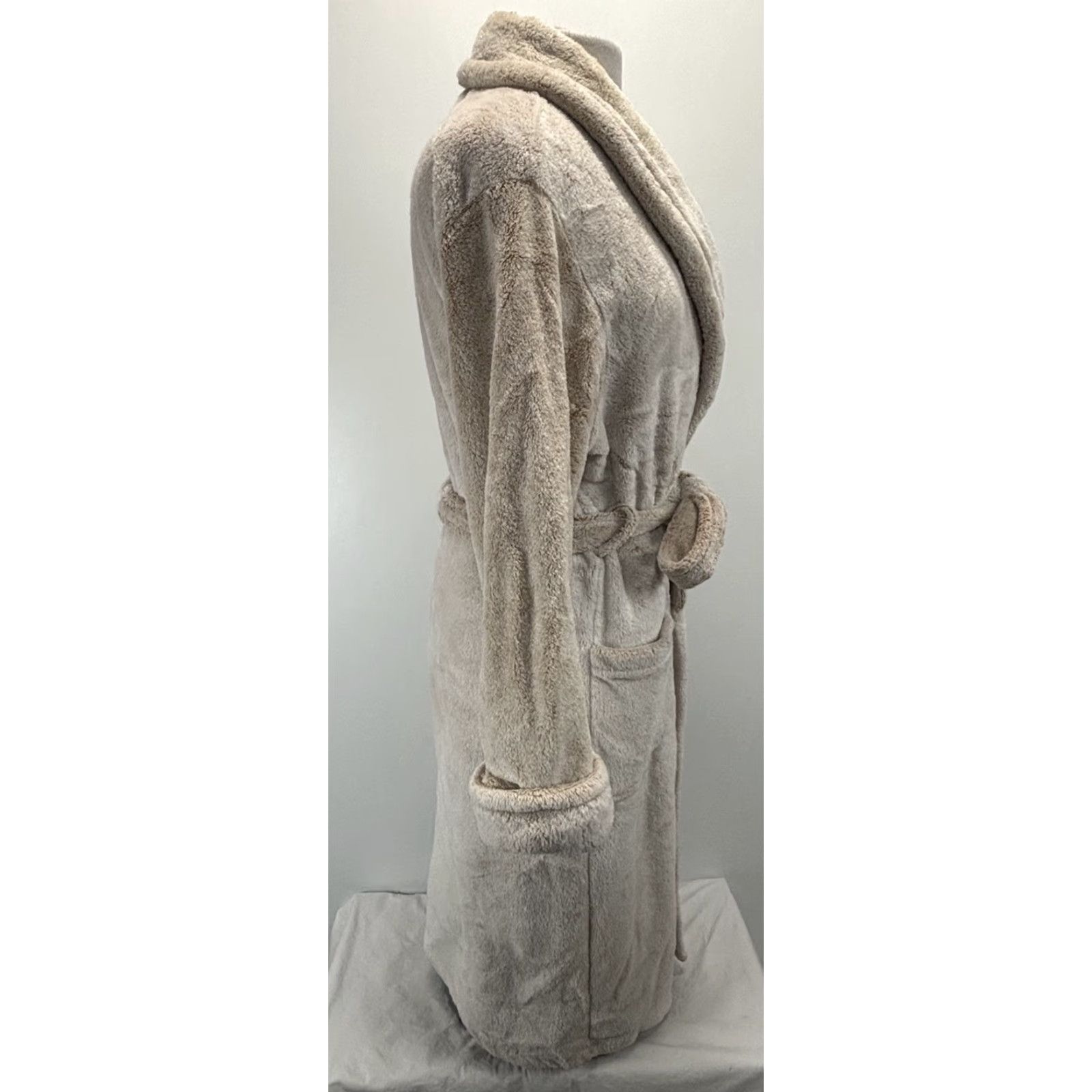 Vintage VINTAGE Stan Herman Plush Robe Women’s Large Beige Belt Pockets Lounge Size ONE SIZE - 4 Thumbnail