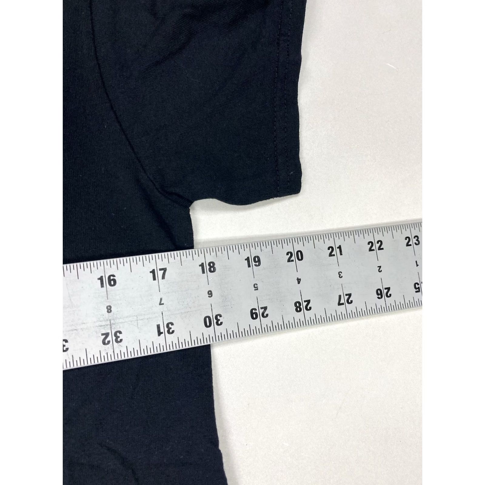 Vintage Bratz T-Shirt Women Small Black Short Sleeve Crew Neck Pullover Cotton Bratz Graphic Basic All Seasons Vintage? Size S / US 4 / IT 40 - 6 Thumbnail