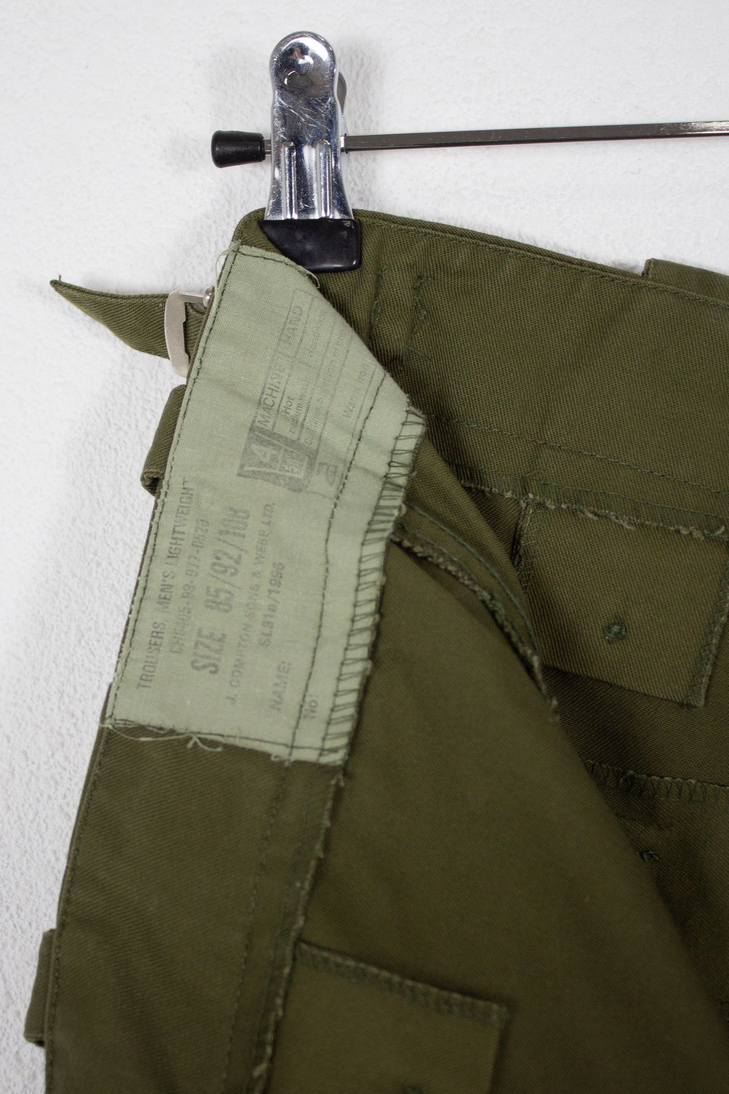 Vintage Vintage Army WWII Military Green Cargo Fatigues Trousers Size US 33 - 8 Thumbnail