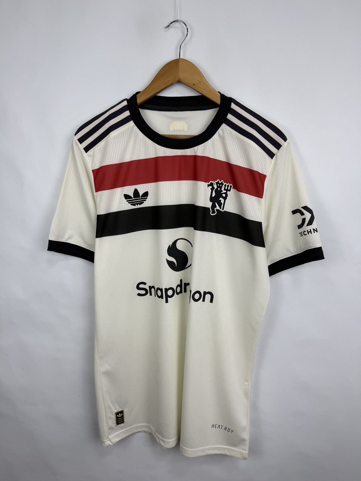 Adidas 🏴󠁧󠁢󠁥󠁮󠁧󠁿 24/25 Manchester United Adidas Third Jersey Snapdragon Size US XL / EU 56 / 4 - 2 Thumbnail