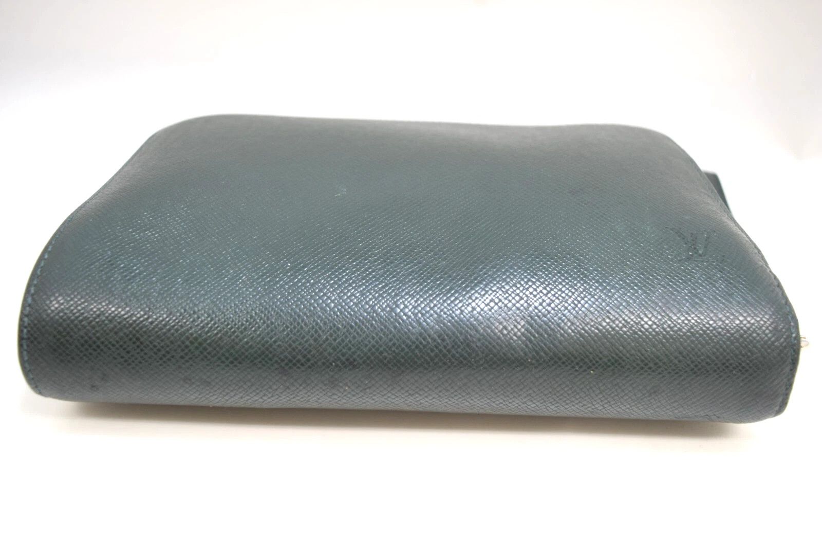 Louis Vuitton Louis Vuitton Baikal Clutch Bag Taiga Leather Epithea M30184 Size ONE SIZE - 5 Thumbnail