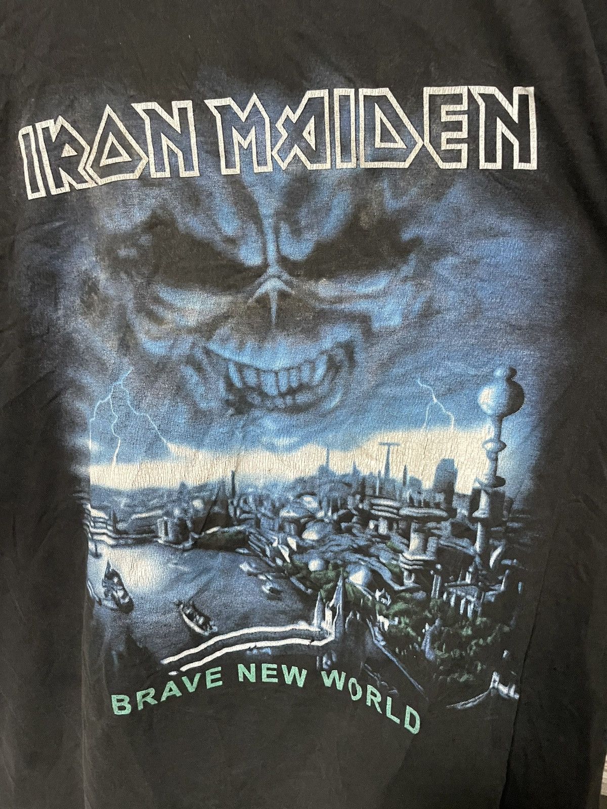 Band Tees × Iron Maiden × Vintage Vintage Trashed Iron Maiden Brave New World Tee Band T Shirt Size US XL / EU 56 / 4 - 3 Thumbnail
