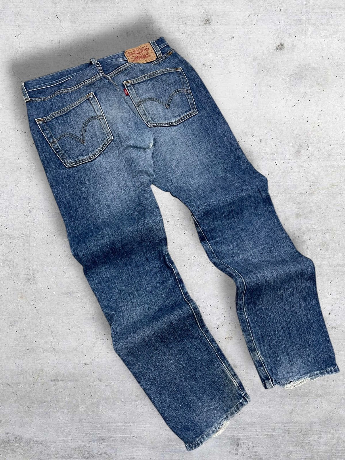 Levi's Vintage Clothing VINTAGE 501 LEVIS USA DESIGNER 90S DISTRESSED INDIGO DENIM Size US 31 - 9 Thumbnail