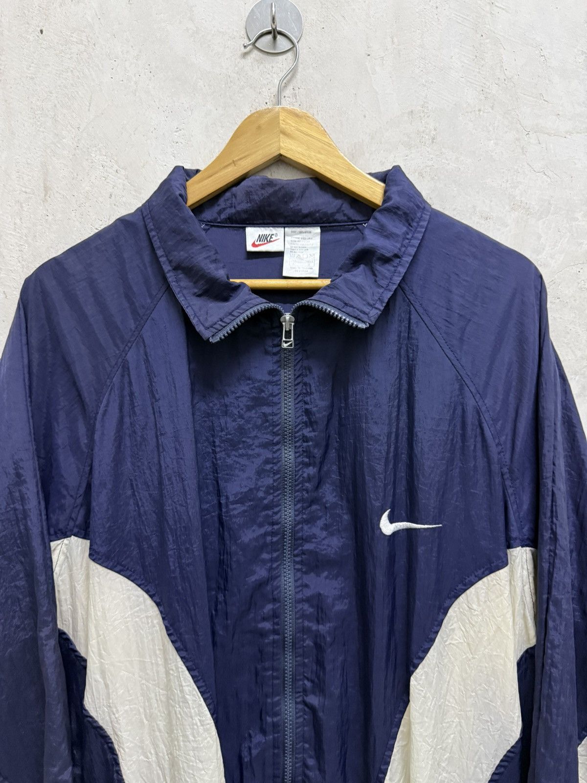 Nike Vintage 90’s Nike Distressed Windbreaker Jacket Size US XXL / EU 58 / 5 - 2 Thumbnail