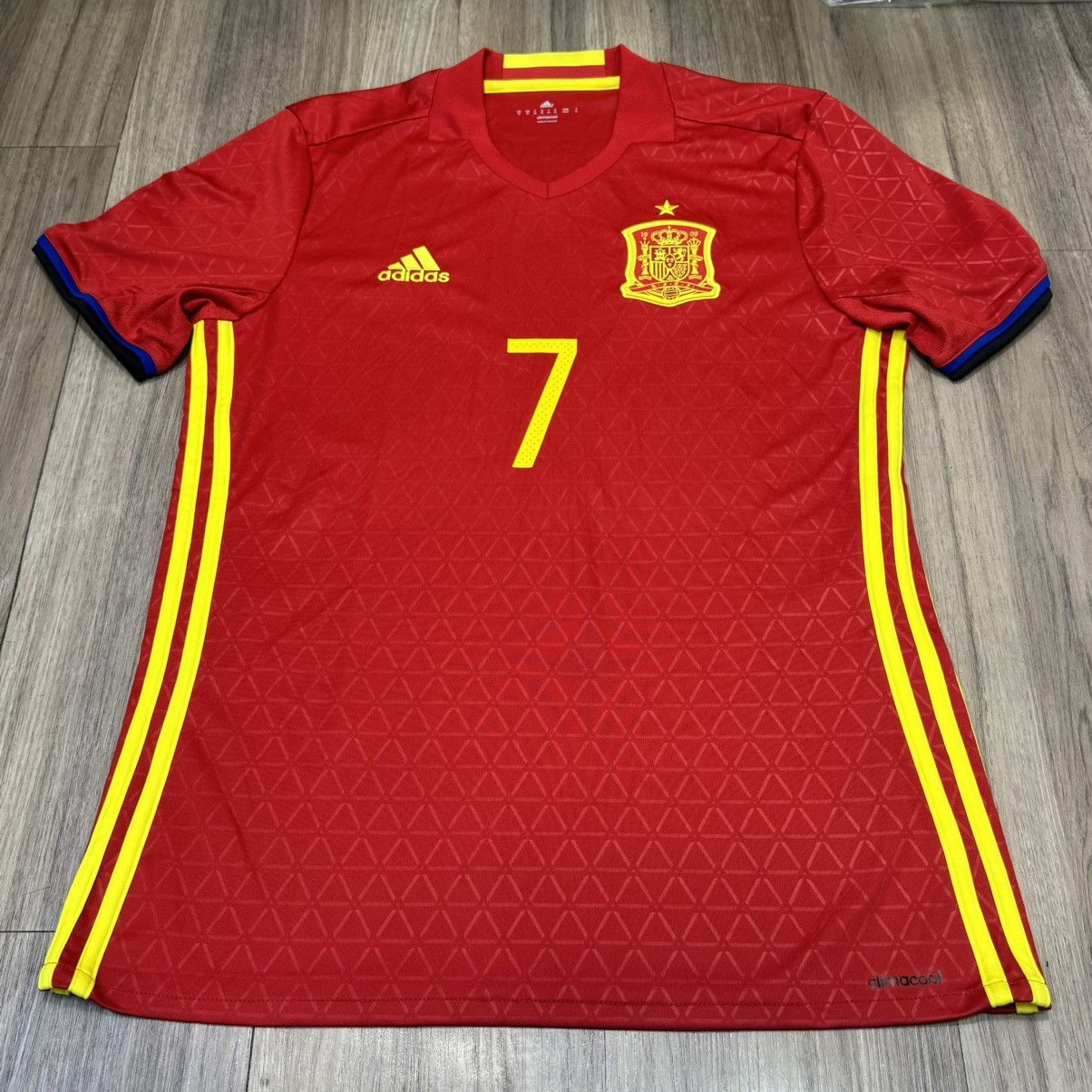 Adidas Spain 15/16 home shirt #7 Morata Size US M / EU 48-50 / 2 - 1 Thumbnail