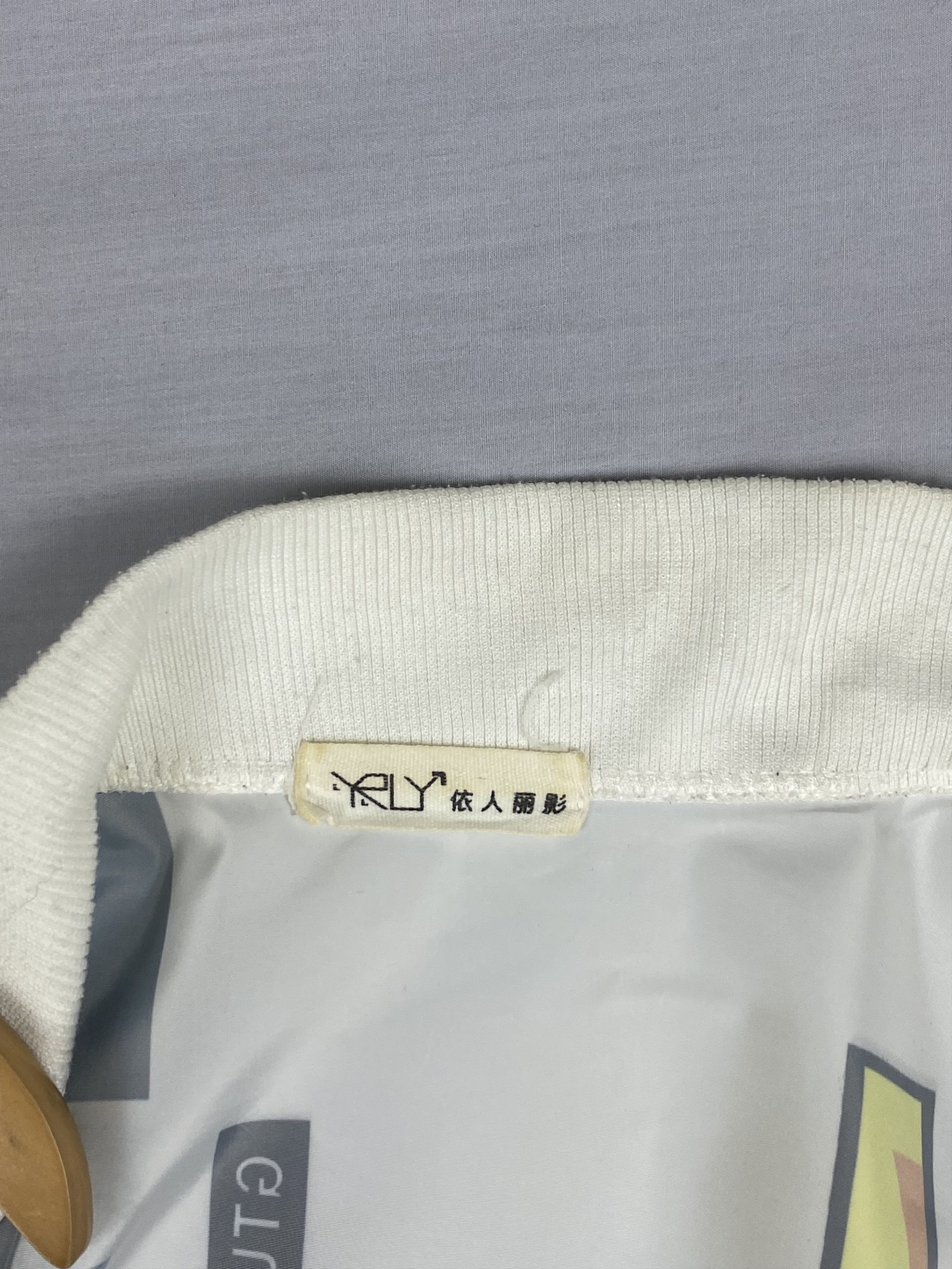 Japanese Brand Vintage Japanese Brand Many Art Zip Up Light Jacket Size US S / EU 44-46 / 1 - 10 Thumbnail