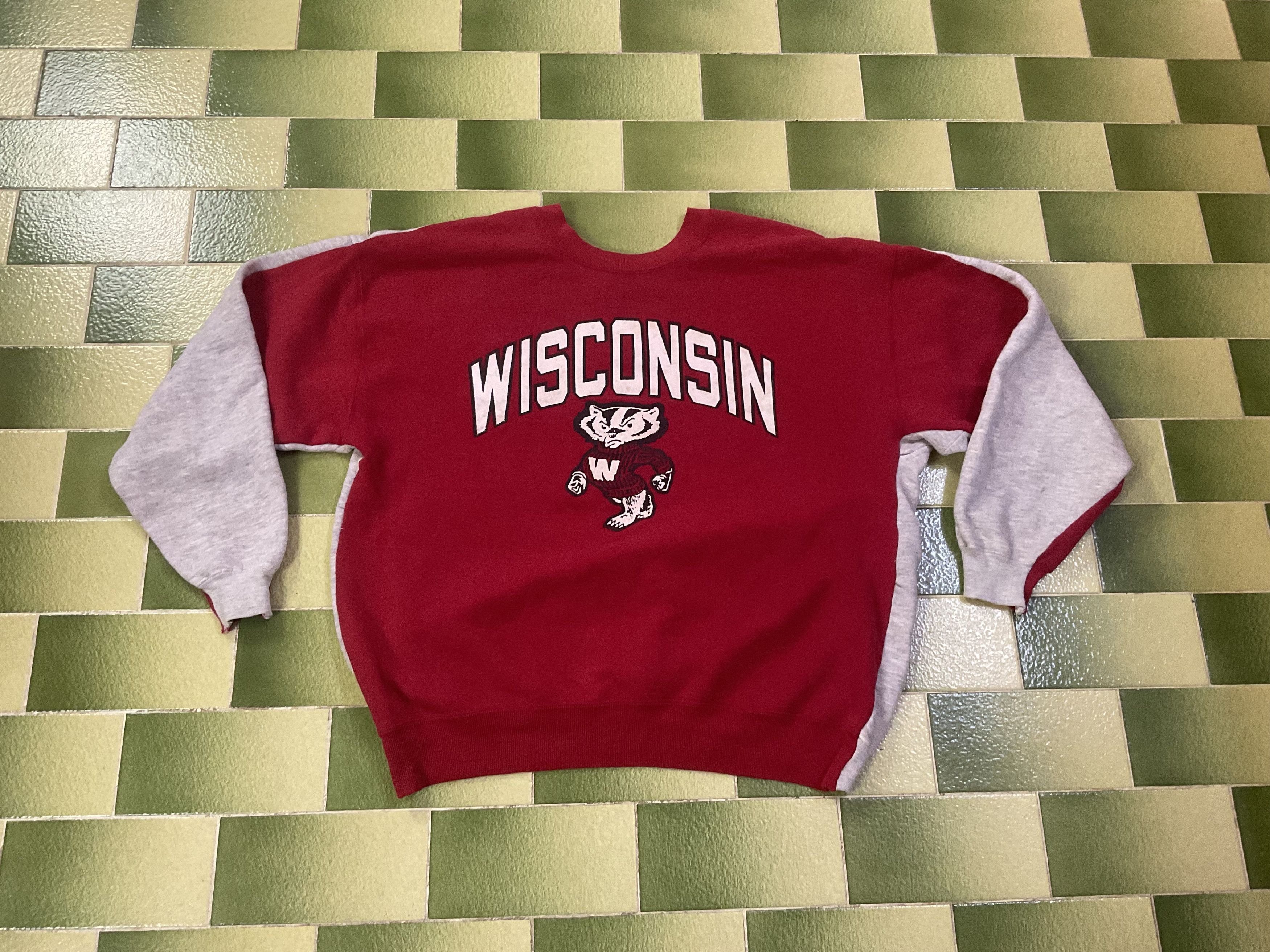 NCAA NCAA Wisconsin Badgers & NIU Huskies Two Sided Sweatshirt Size US L / EU 52-54 / 3 - 1 Thumbnail