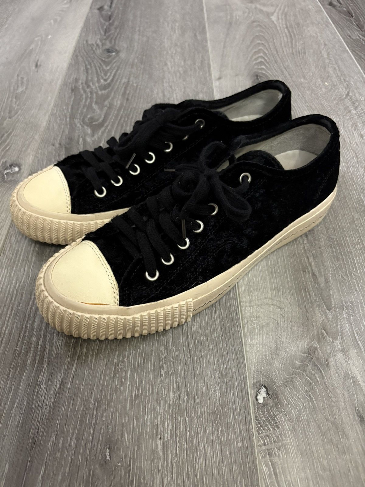 Visvim Visvim Skagway low black velvet Size US 10 / EU 43 - 1 Thumbnail