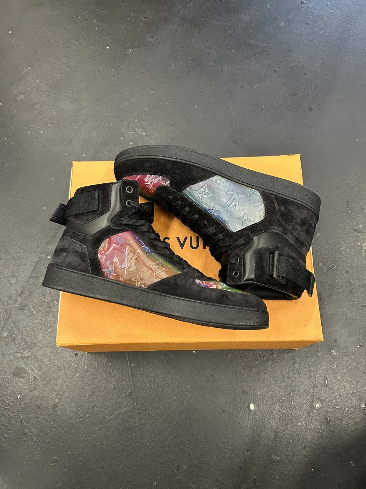holographic louis vuitton shoes