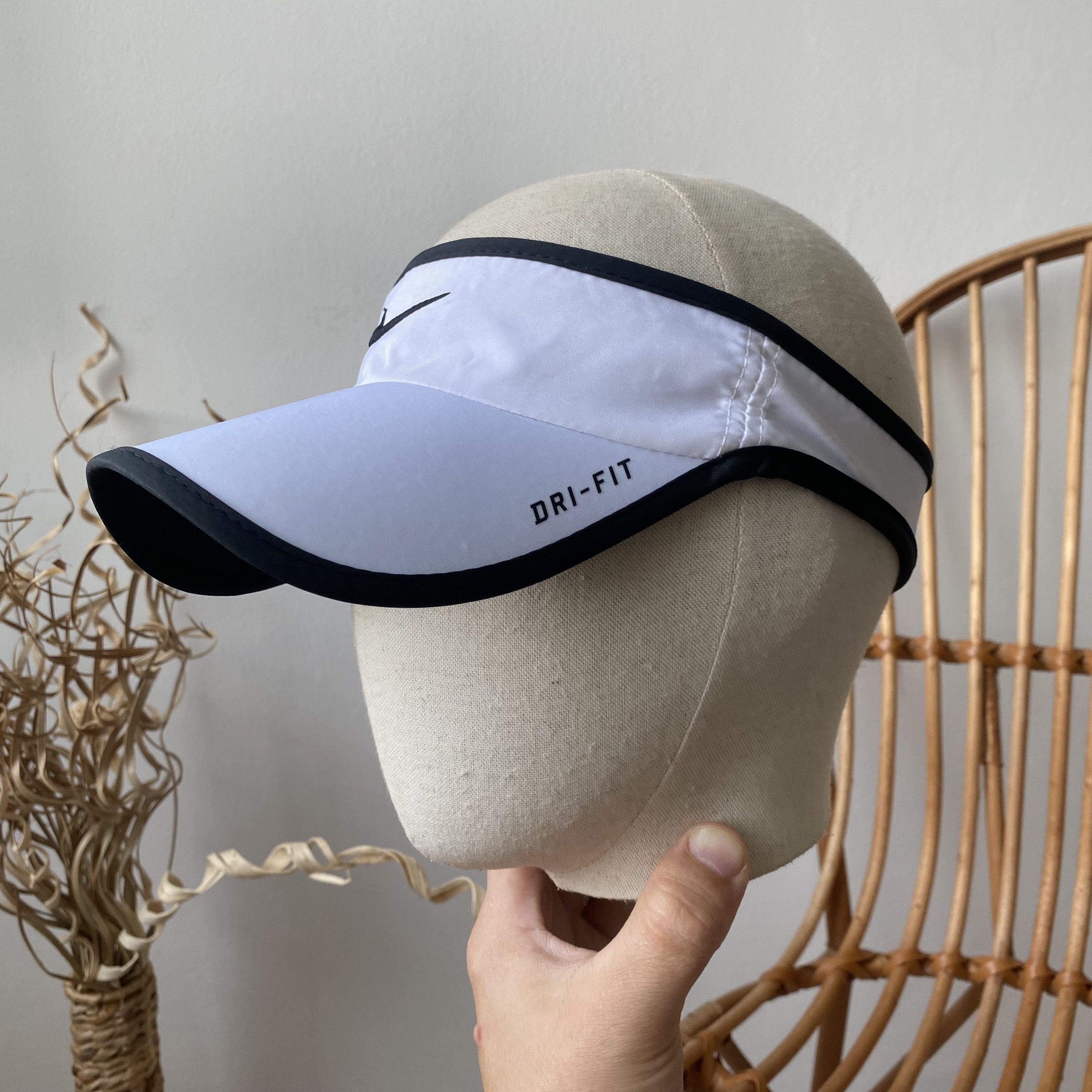 Nike Drill Visor Nike Golf Cap Nylon Center Swoosh Logo dri fit Size ONE SIZE - 1 Thumbnail