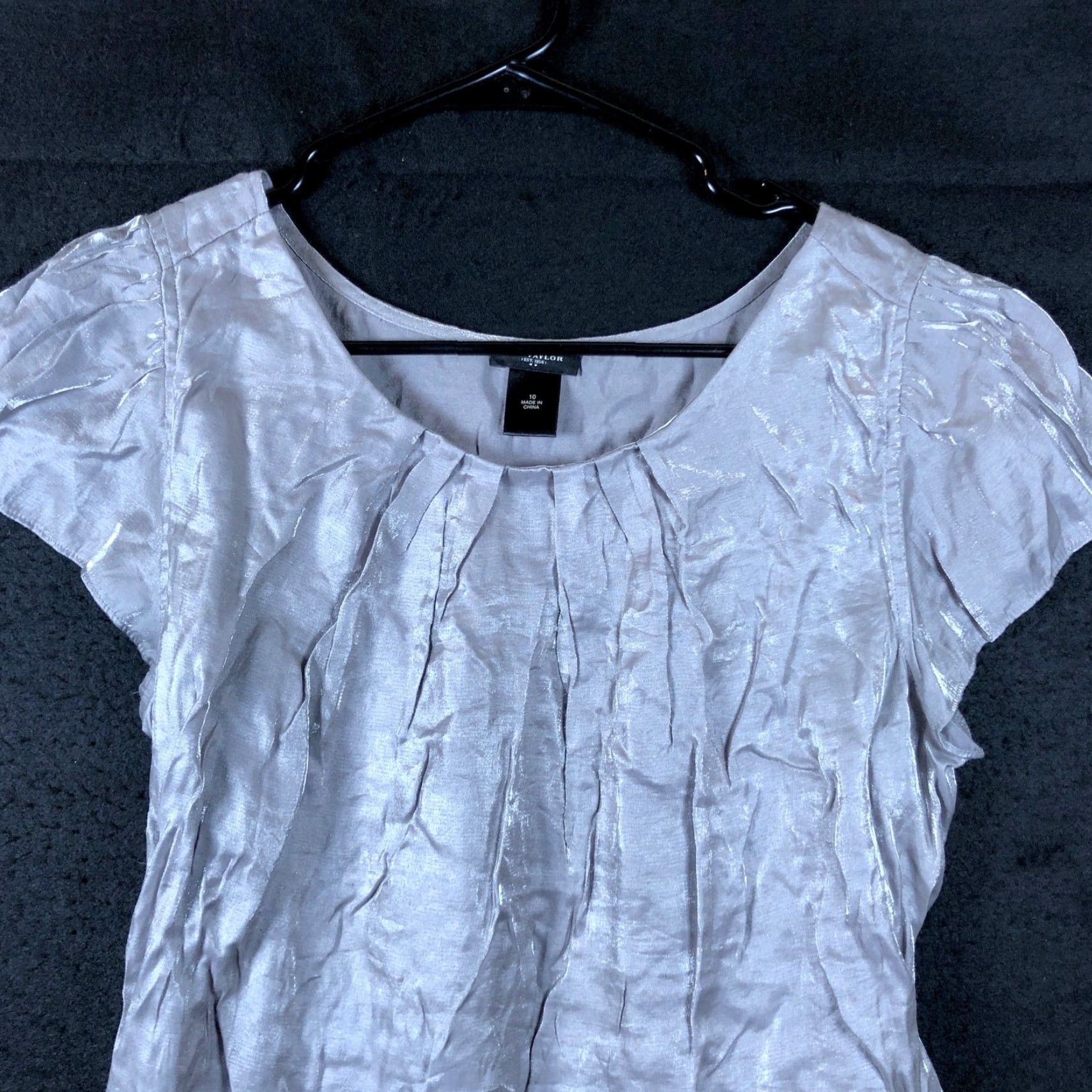 Ann Taylor Ann Taylor Womens Blouse Gray Metallic Crew Short Sleeve Pleated Front Tie 10 Size L / US 10 / IT 46 - 2 Thumbnail