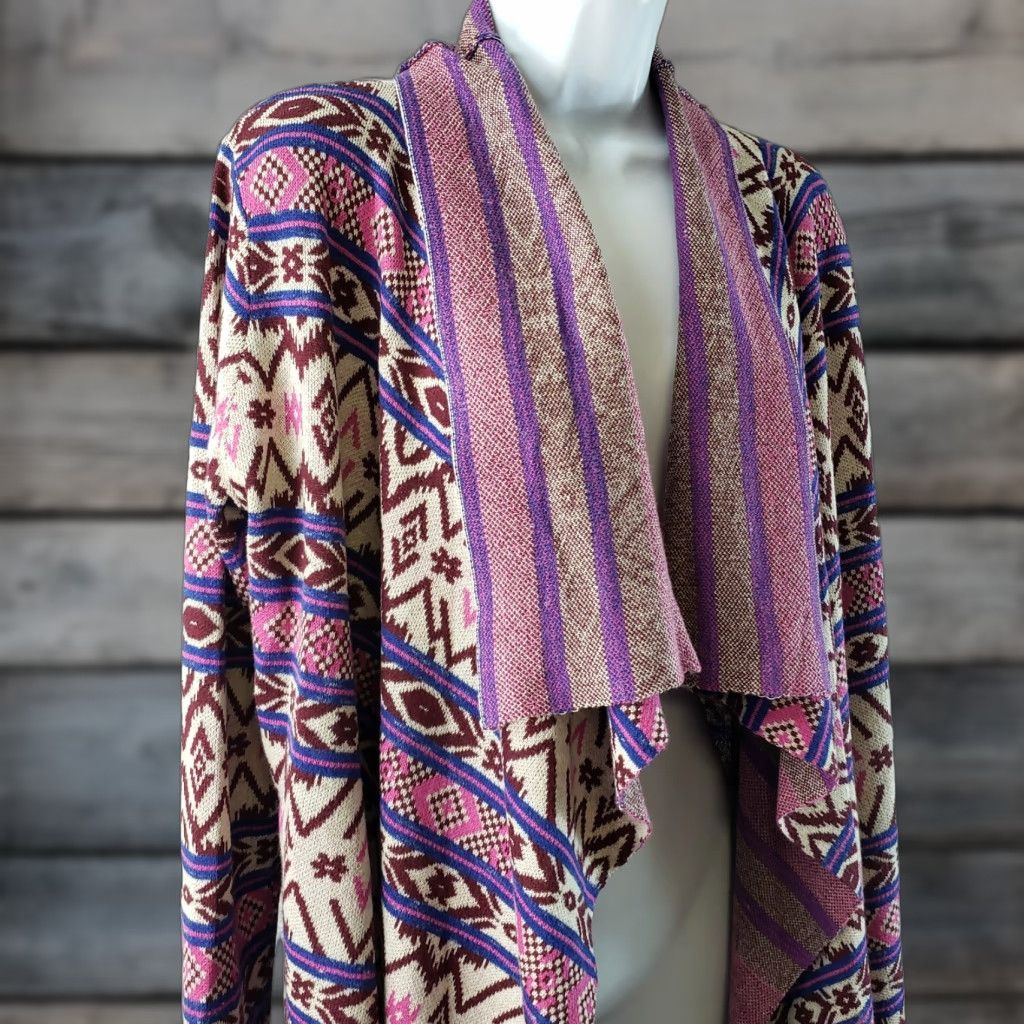 Billabong **Billabong Women's Pink Medium Cardigan** User: Billabong Women's Medium Pink Cardigan Size M / US 6-8 / IT 42-44 - 1 Thumbnail