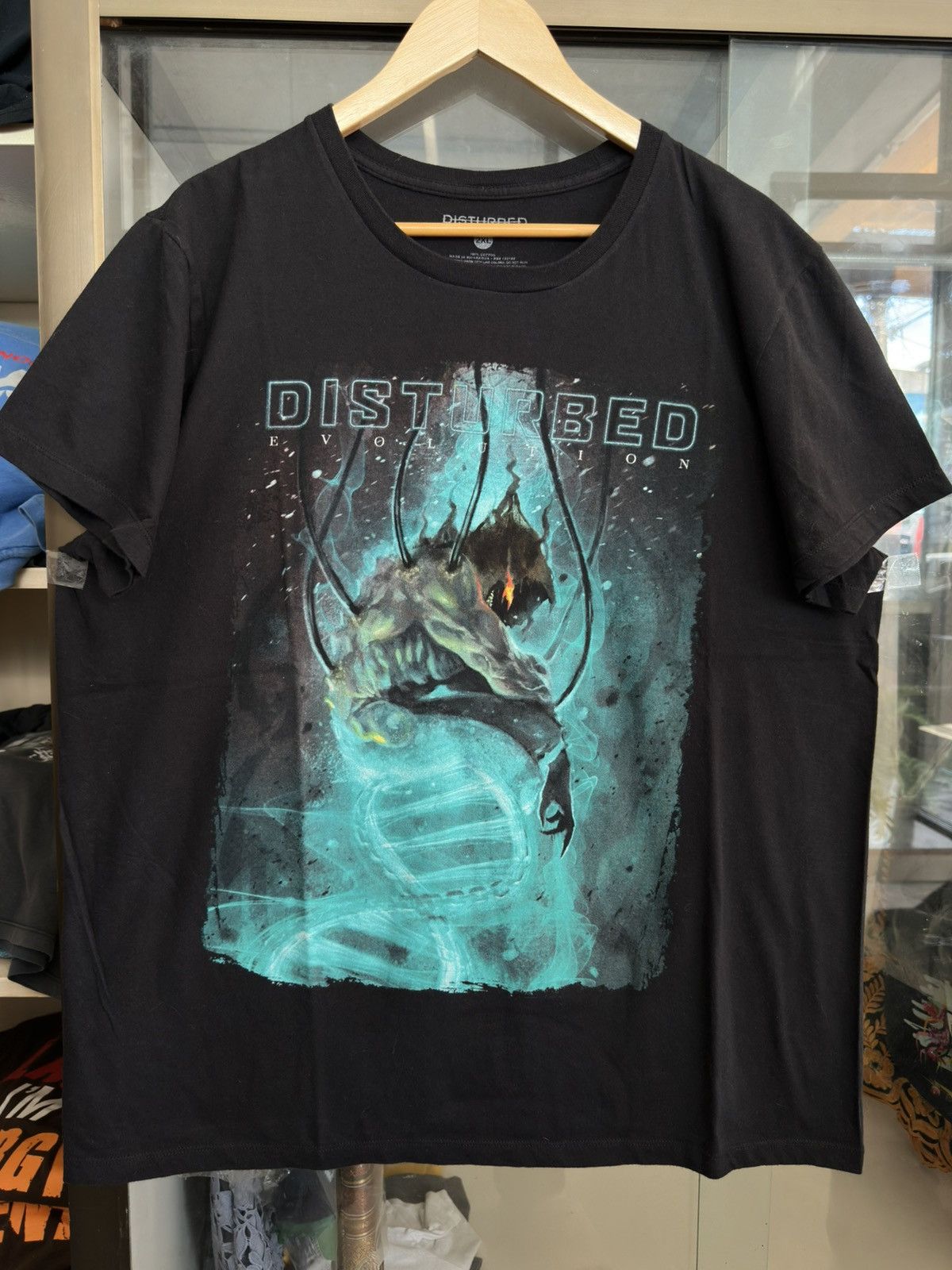 Band Tees Disturbed 2018 T Shirt Size US XXL / EU 58 / 5 - 2 Thumbnail