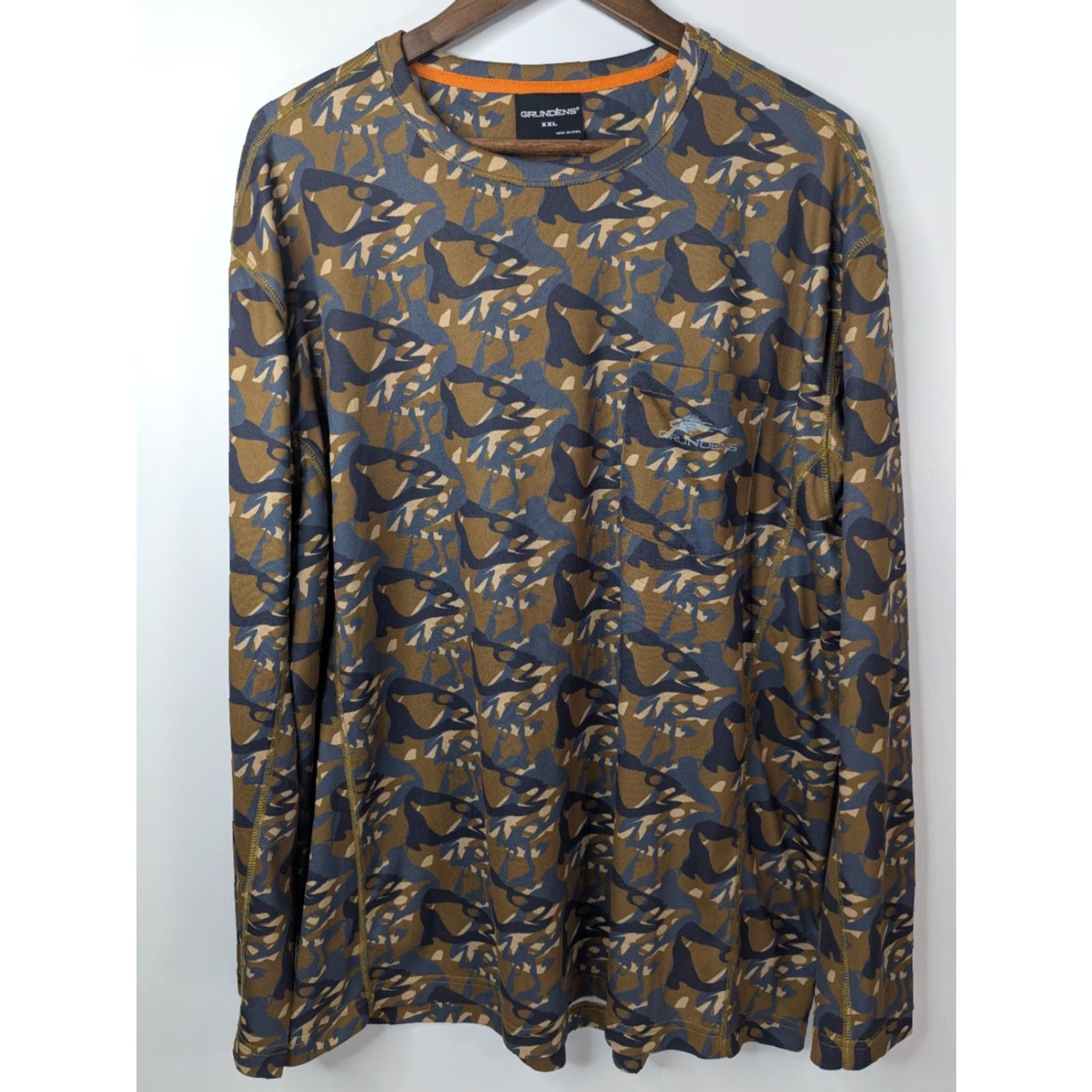 Vintage Grundens Mens Shirt 2XL Camouflage Fish Head Print Outdoor Performance Hiking All Seasons Breathing Moisture Wicking Logo Crew Neck Regular Summer Size US XXL / EU 58 / 5 - 3 Thumbnail