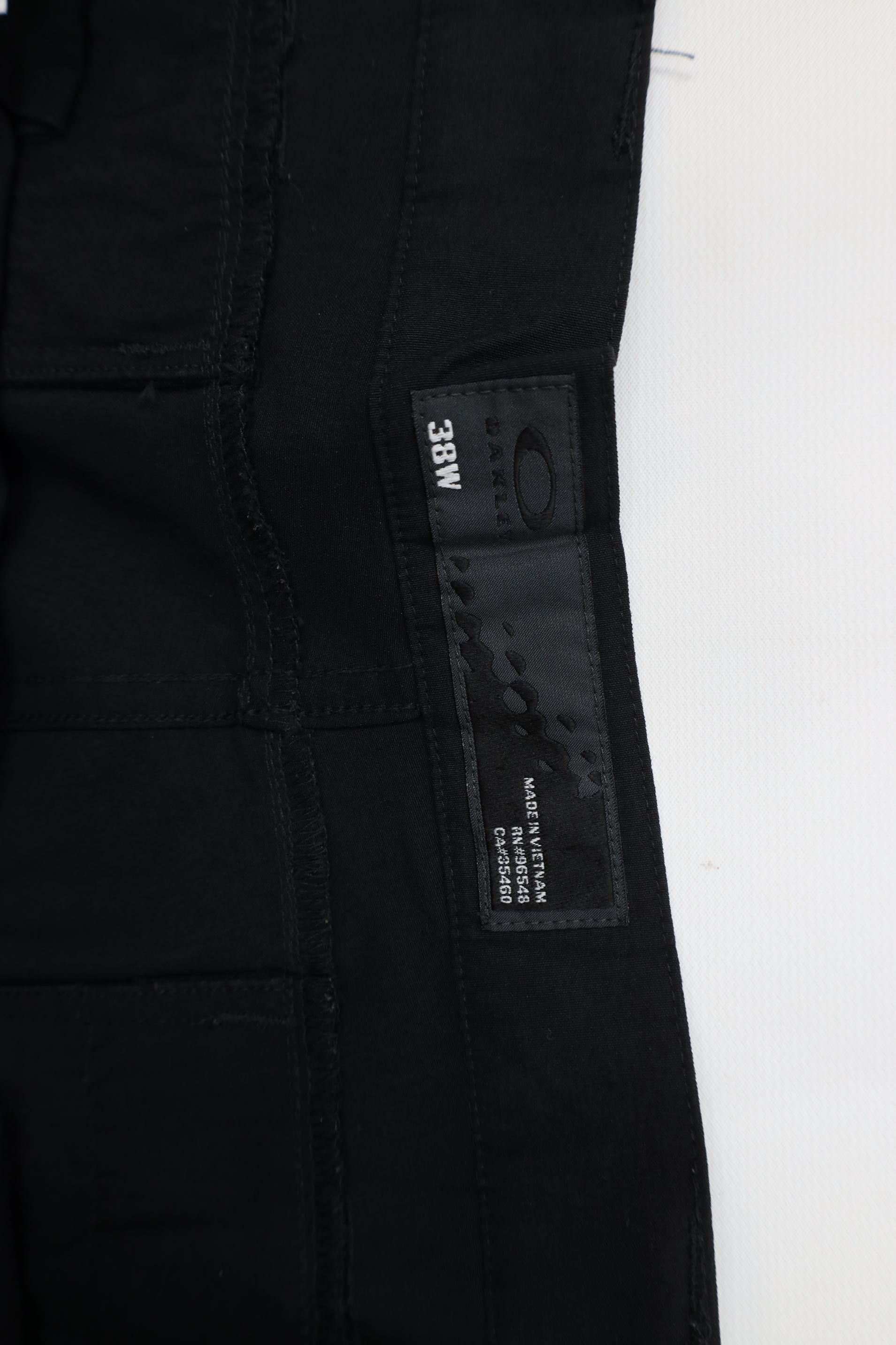 Oakley Vintage Y2K Oakley O Logo Baggy Fit Moto Shorts Black Size US 38 / EU 54 - 7 Thumbnail
