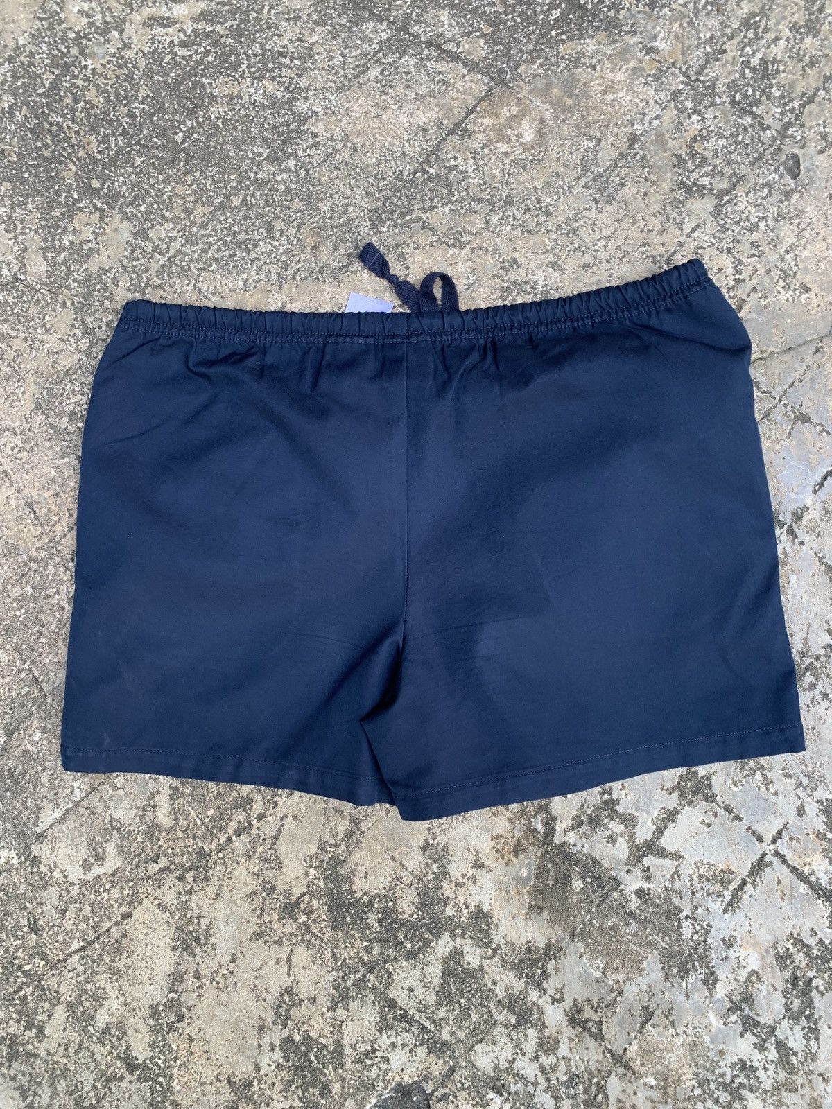 Nike × Vintage 2000s Nike Tennis Court Womens Navy Small Logo Shortpants Size 34" / US 12 / IT 48 - 2 Thumbnail