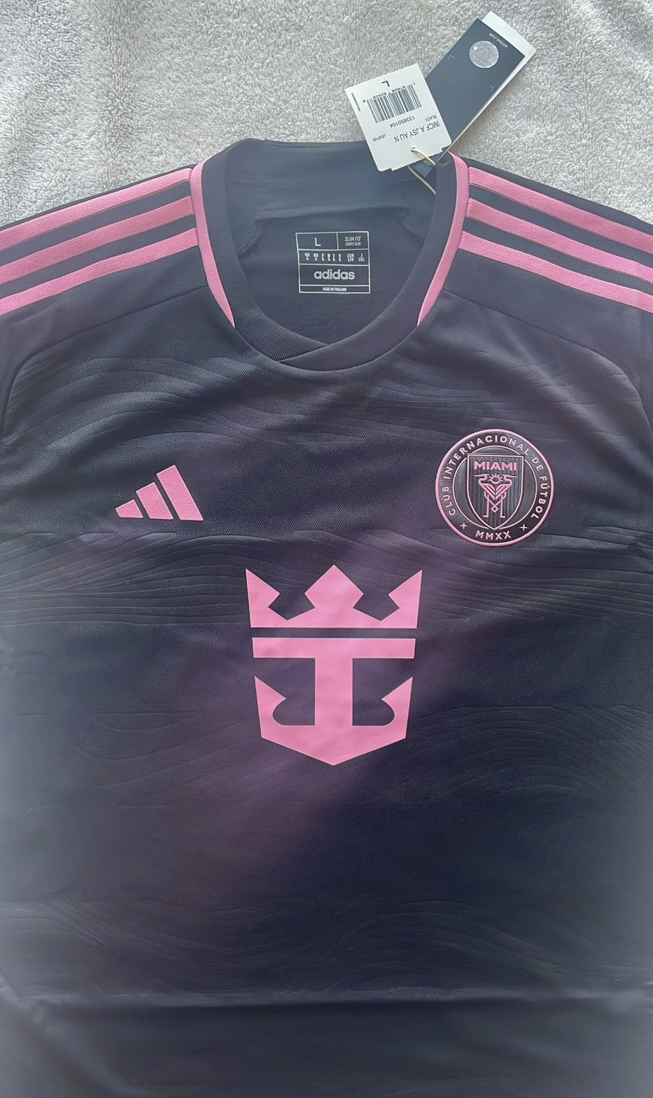 Adidas INTER MIAMI CF 23/24 AWAY AUTHENTIC MESSI JERSEY RARE SIZE Size US L / EU 52-54 / 3 - 3 Thumbnail