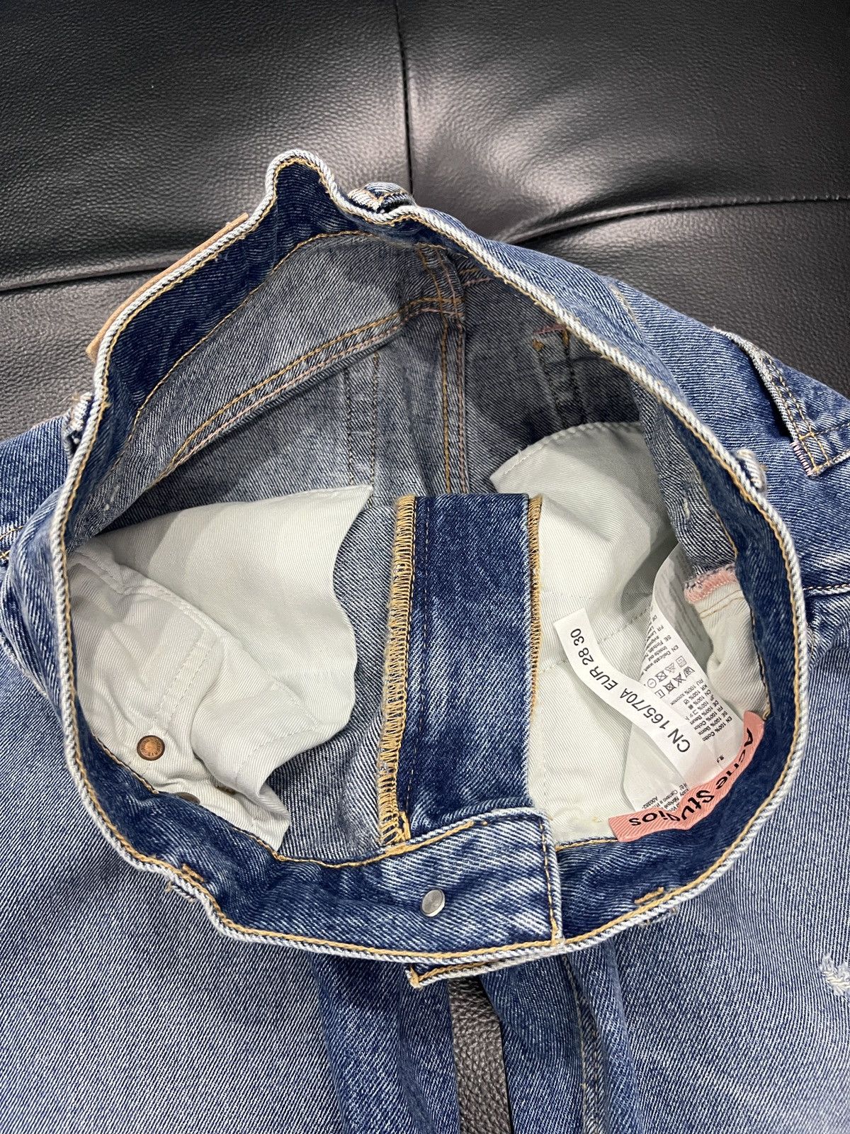 Acne Studios Acne Studios Distressed Denim Jeans Size 30" / US 8 / IT 44 - 9 Thumbnail