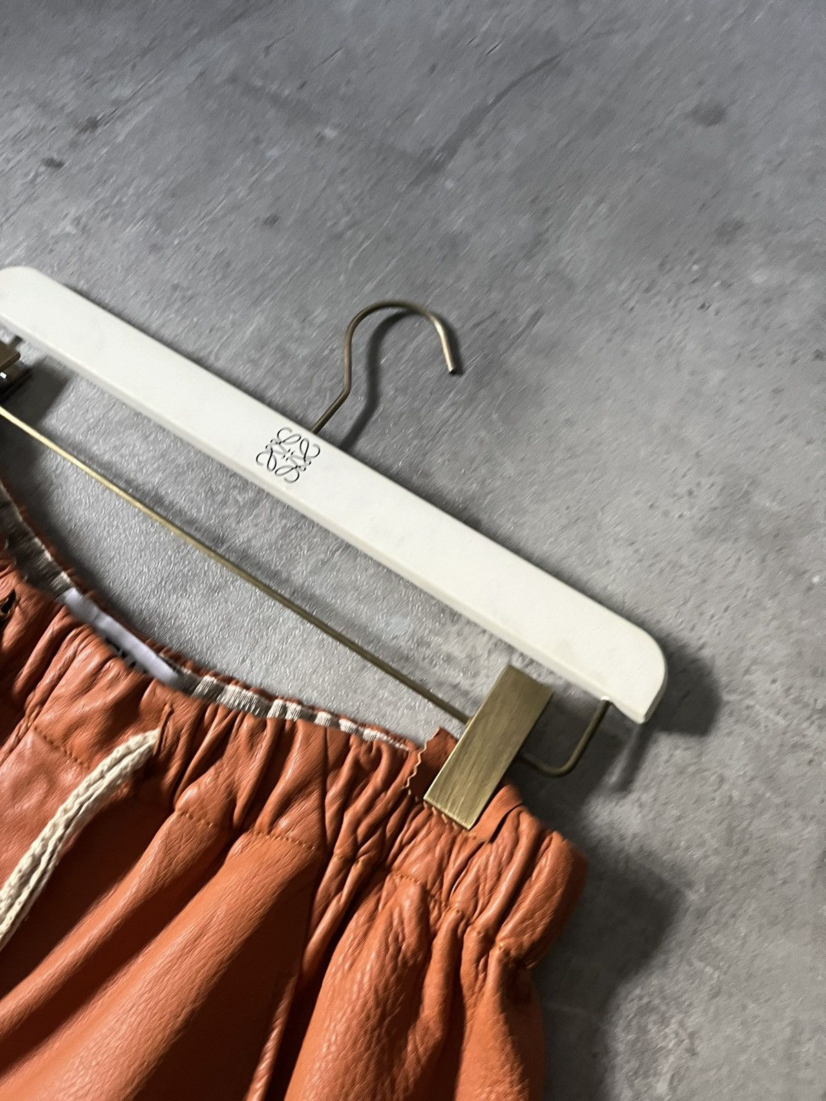 Loewe Loewe leather cropped pants orange rare Size US 30 / EU 46 - 4 Thumbnail