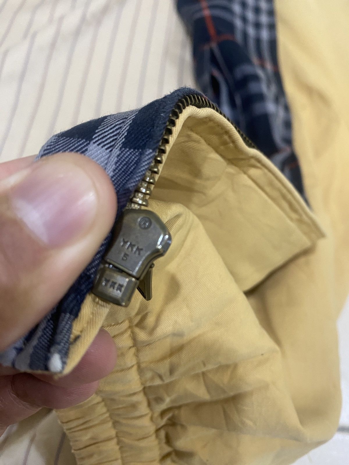 Burberry Vintage burberrys zipper bomber jacket Size US M / EU 48-50 / 2 - 14 Thumbnail
