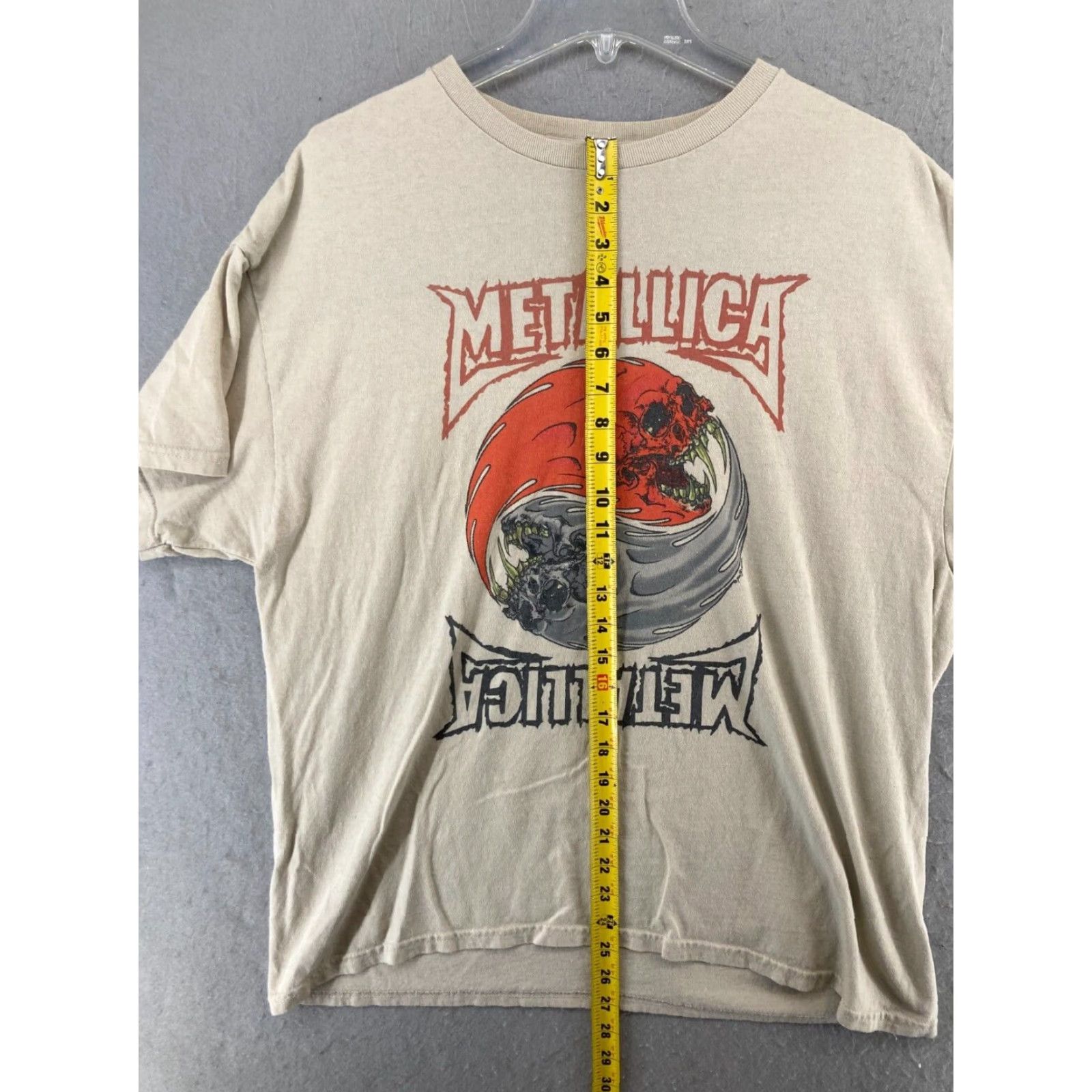 Vintage Metallica Graphic Print T-Shirt XL Beige Rock Skull Crew Neck Mens Size US XL / EU 56 / 4 - 4 Thumbnail