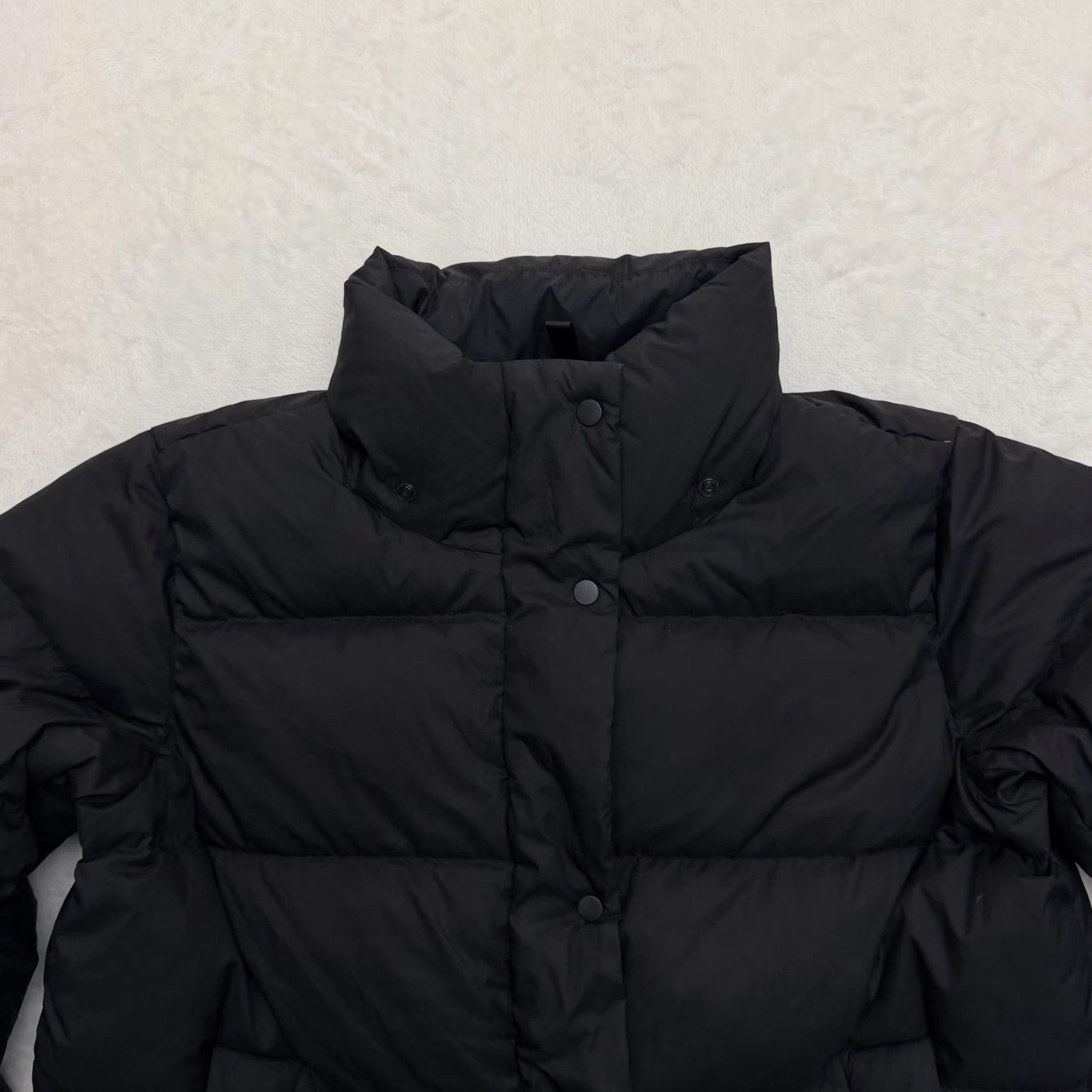 Lululemon Lululemon Jacket Womens 10 Black Down Puffer Insulated Full Zip Warm Winter Regular Zip Size L / US 10 / IT 46 - 2 Thumbnail