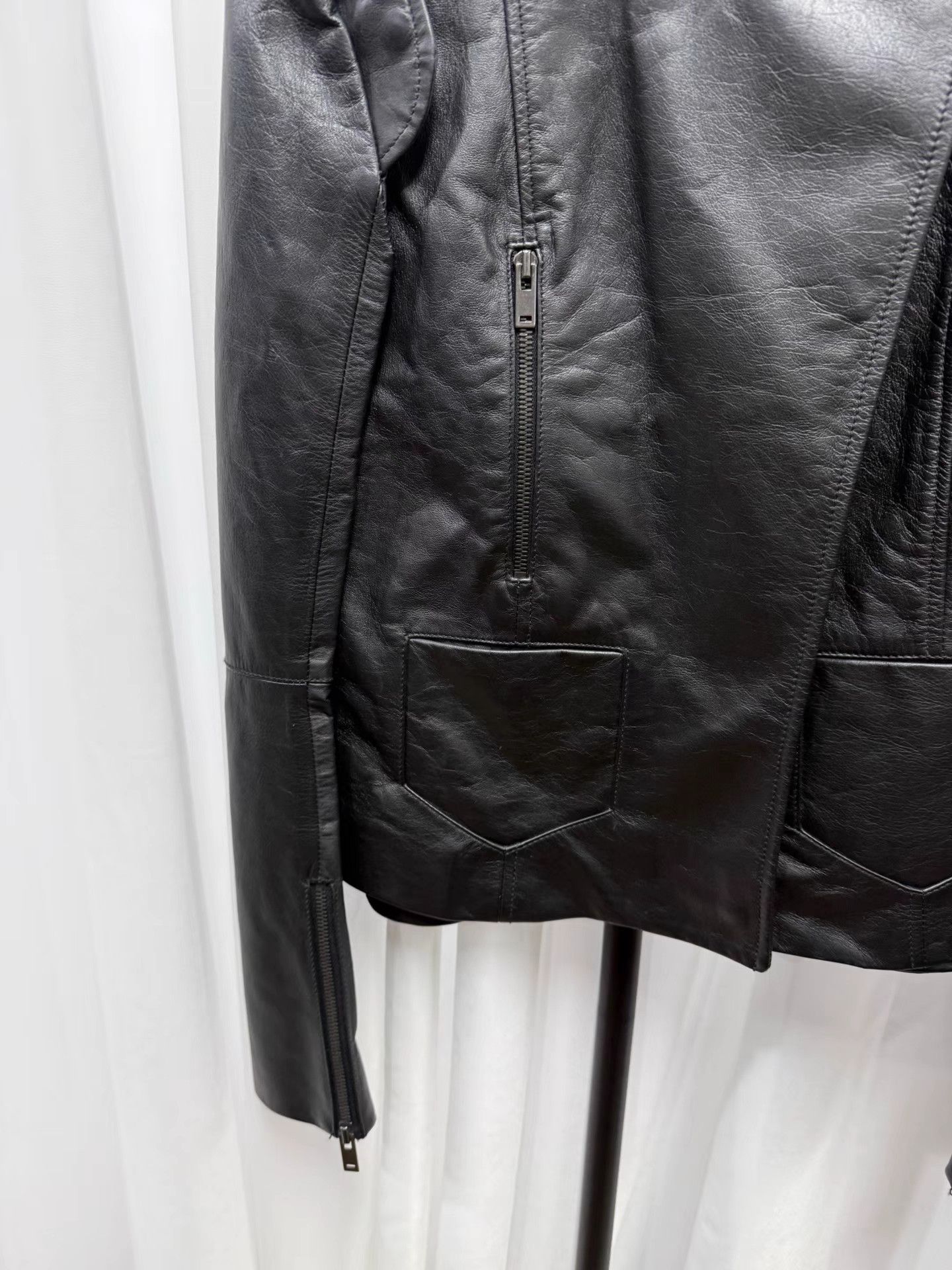 Maison Margiela Margiela Zip-Off Sleeve Leather Jacket K20 Size US XXS / EU 40 - 5 Thumbnail