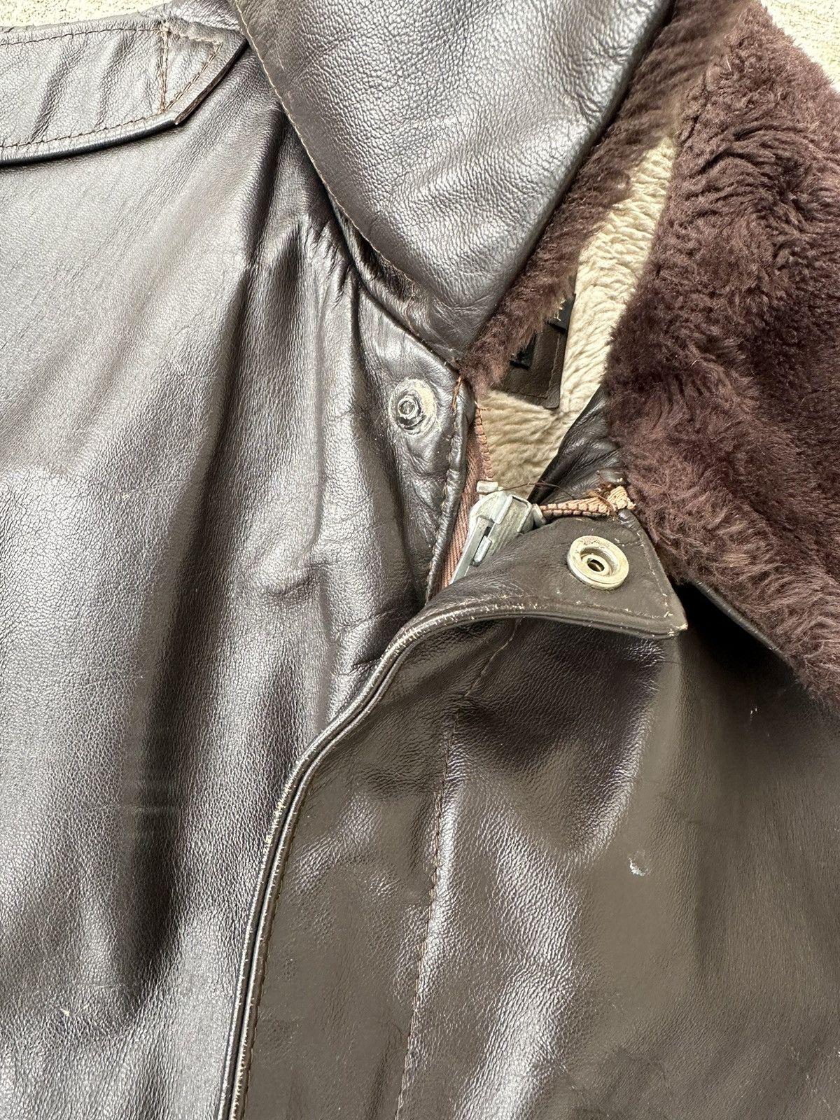 Genuine Leather 70s Shearling Fur-Lined Bomber Flight Jacket Size US L / EU 52-54 / 3 - 9 Thumbnail