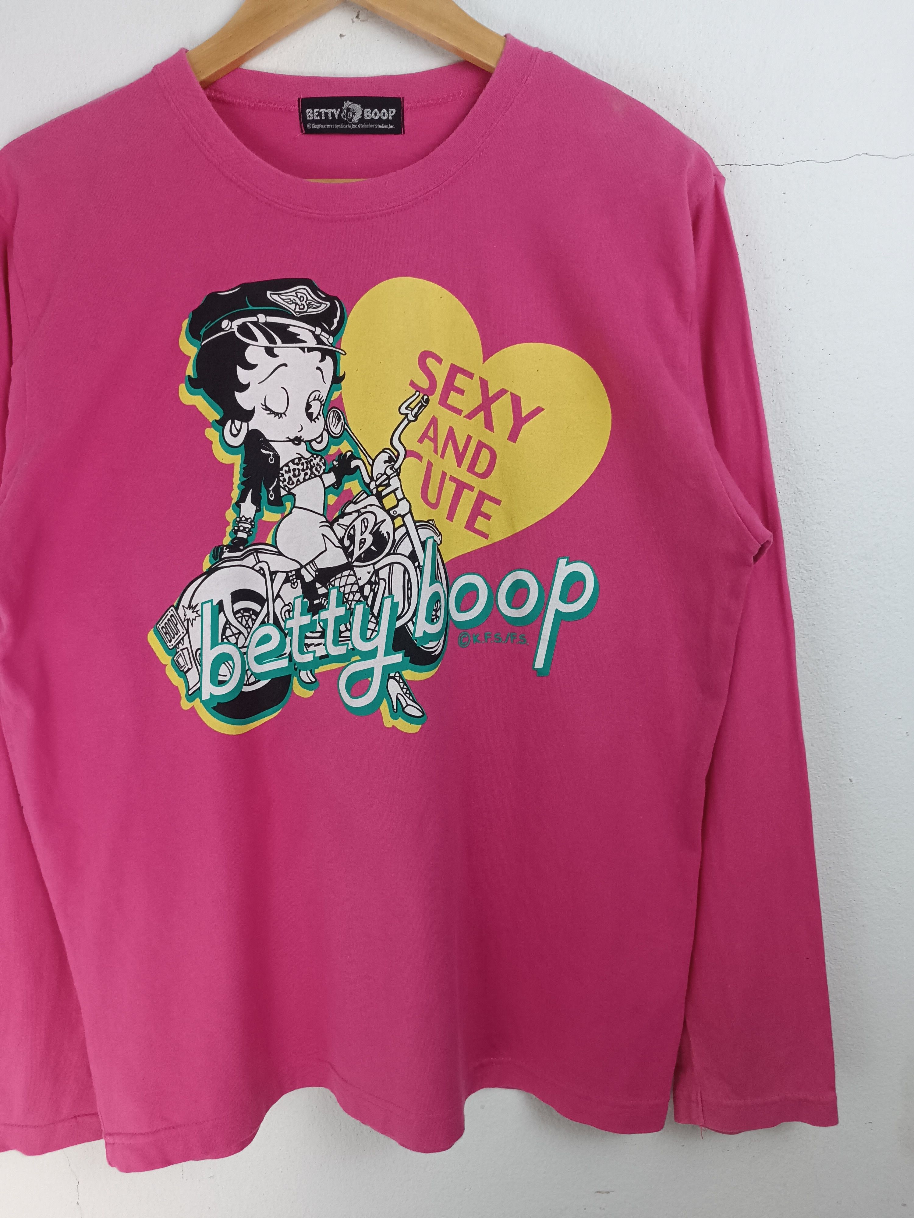 VINTAGE RARE BETTY BOOP WITH HARLEY DAVIDSON SEXY CUTE TEE