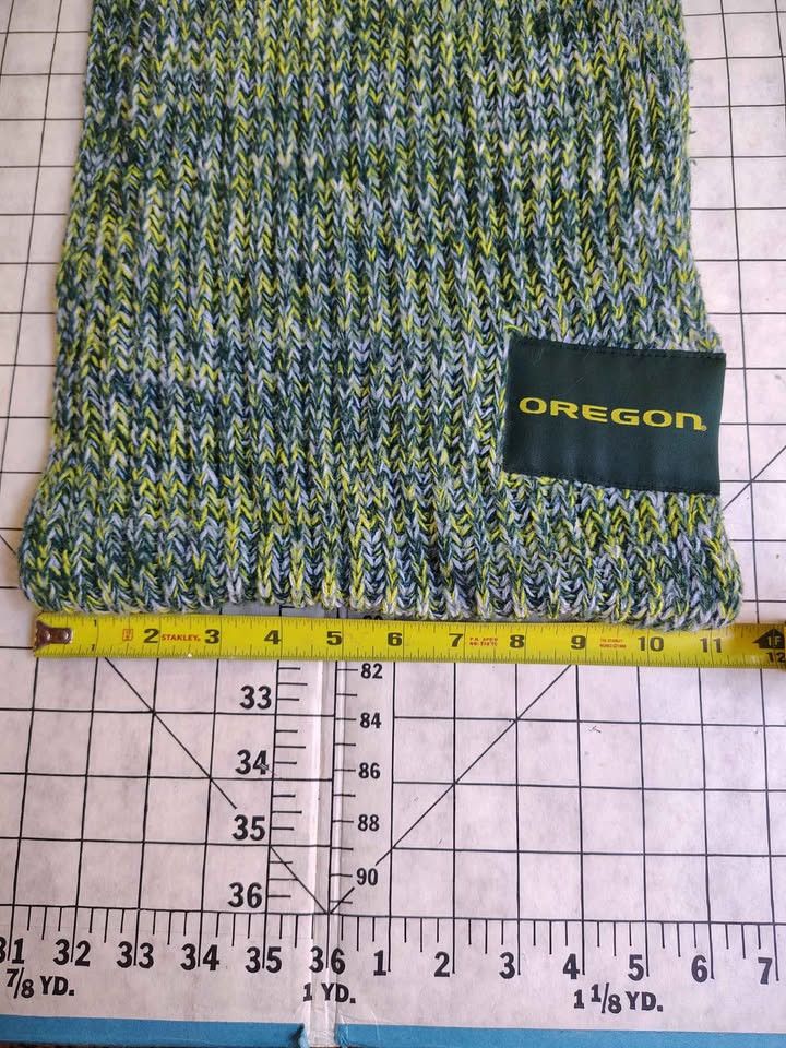 Other Oregon Ducks Infinity Scarf Green Yellow Knit Size ONE SIZE - 4 Thumbnail
