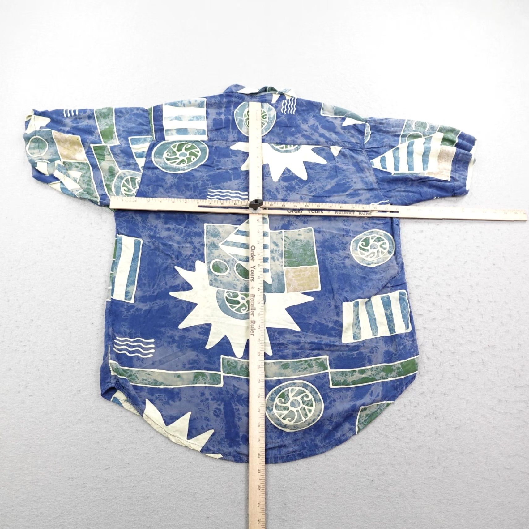 The Territory Ahead VINTAGE Territory Ahead Shirt Mens Large Blue Abstract Sun Tribal Rayon Camp Button Up Size US L / EU 52-54 / 3 - 5 Thumbnail