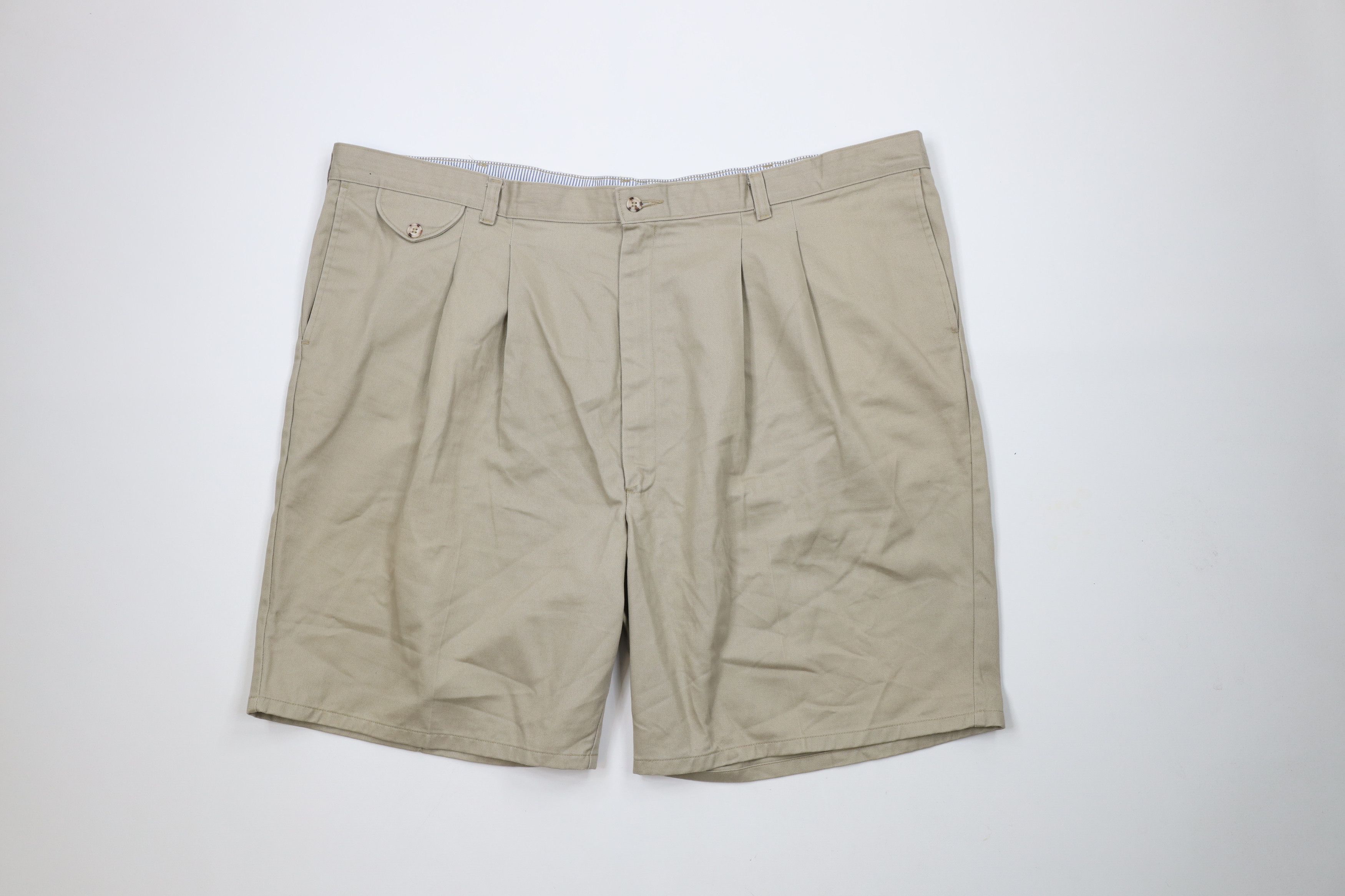 Vintage Vintage 90s Streetwear Pleated Chino Shorts Beige Cotton Size US 44 / EU 60 - 1 Thumbnail