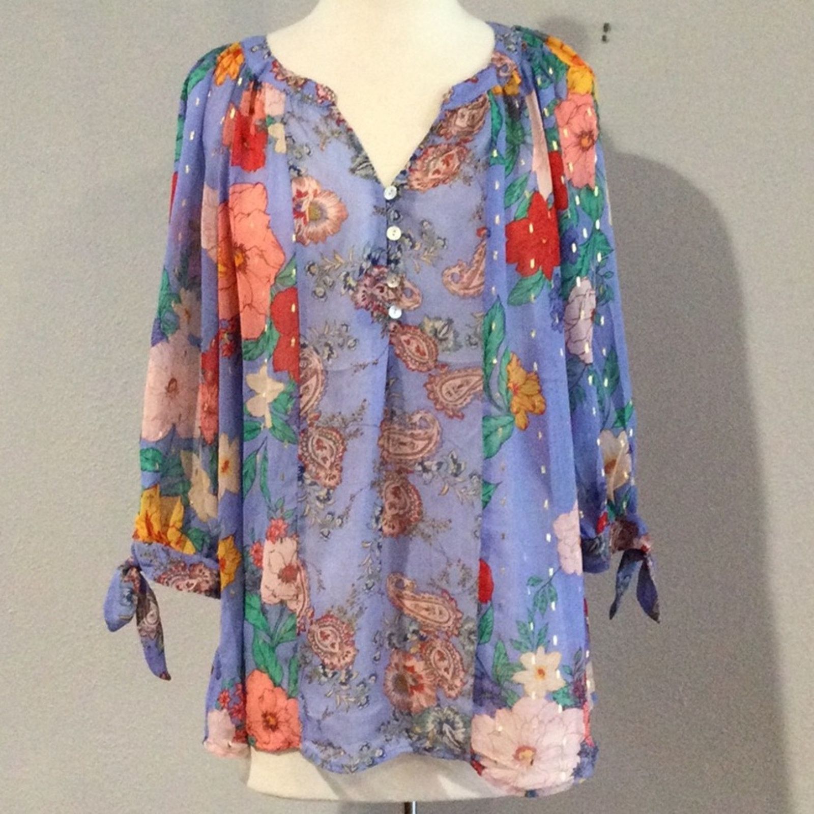 Other Figueroa & Flower Sheer Floral 3/4 Tie Sleeve Blouse Size 1X Size XL / US 12-14 / IT 48-50 - 1 Thumbnail