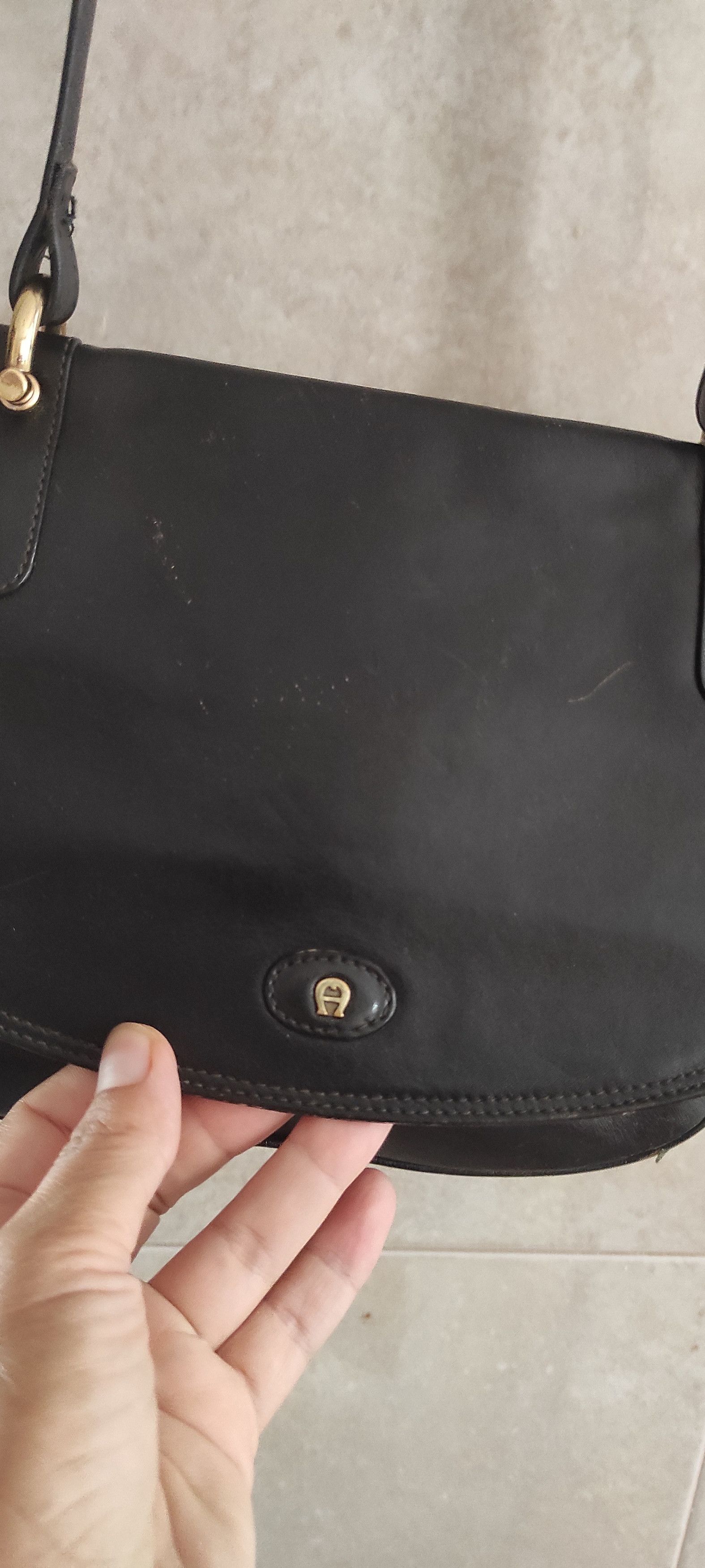 Etienne Aigner × Leather Vintage Etienne Aigner Black Glossy Leather Shoulder Bag Size ONE SIZE - 7 Thumbnail