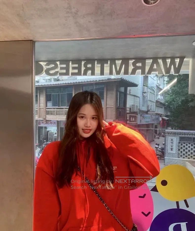 Balenciaga Balenciaga Back Logo Red Hoodie Size US L / EU 52-54 / 3 - 7 Thumbnail