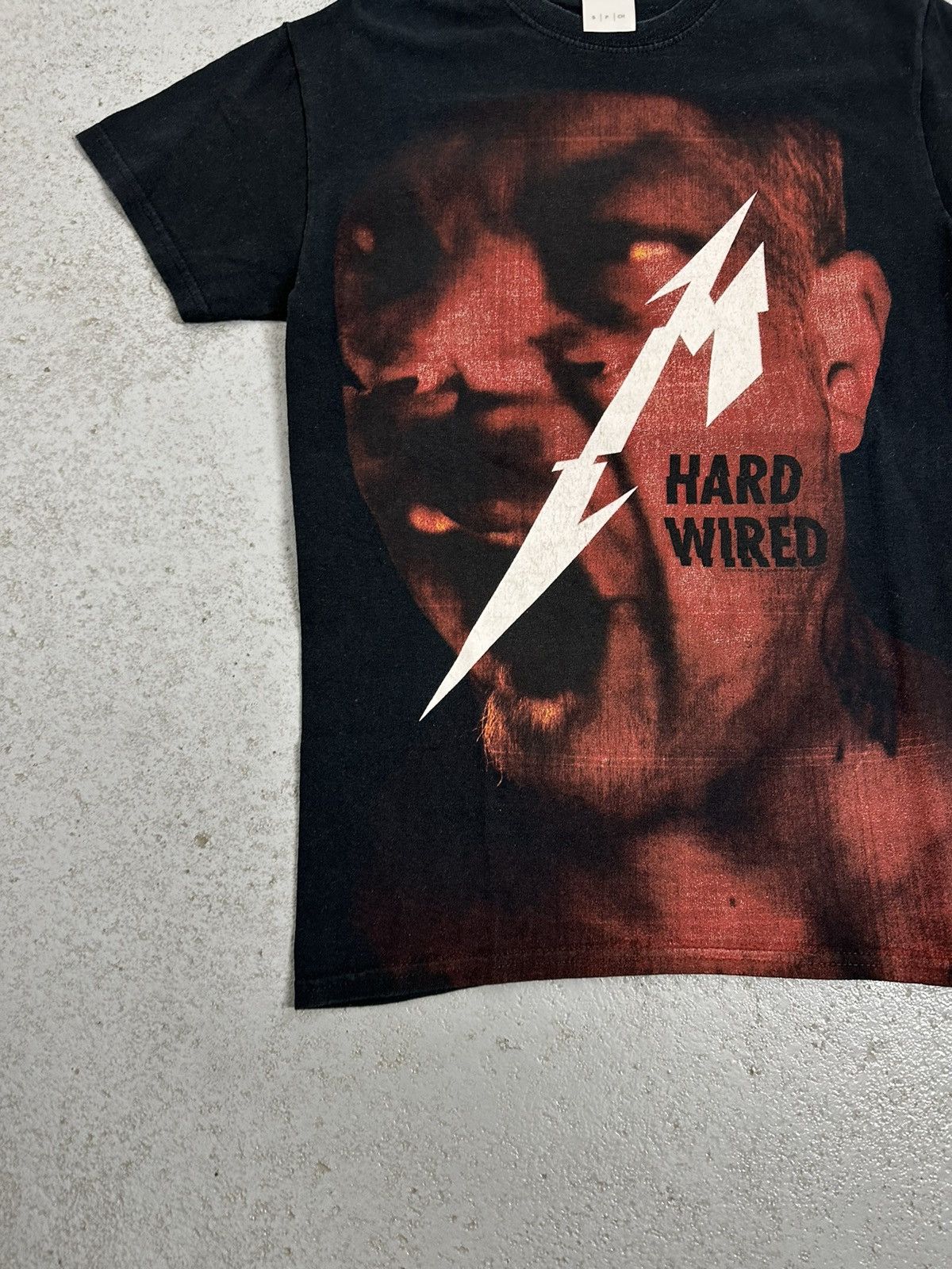 Band Tees 00s Metallica Hard Wired Gildan Rock T-Shirt Size US S / EU 44-46 / 1 - 4 Thumbnail