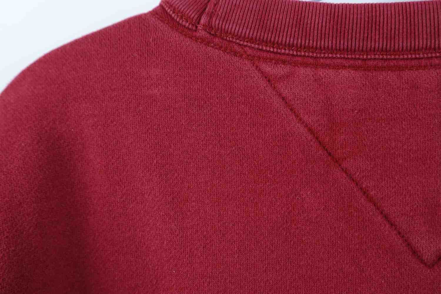 Tommy Hilfiger Vintage Y2K Tommy Hilfiger Spell Out Crewneck Sweatshirt Red Size US L / EU 52-54 / 3 - 14 Thumbnail