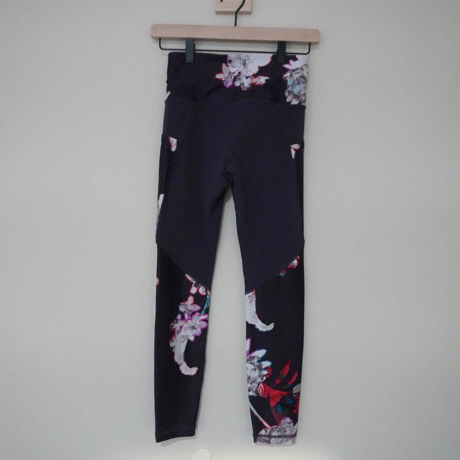 Other Athleta Legging Women's XS Purple Stash Pocket Floral Size 26" / US 2 / IT 38 - 5 Thumbnail